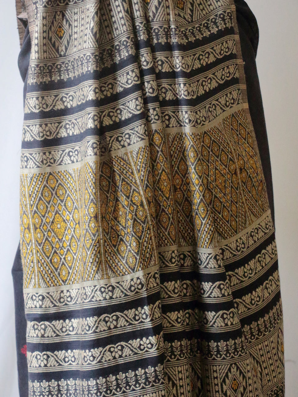 Natural Dyed Dark Grey Handloom Eri Silk / Mulberry Silk Sari from Assam