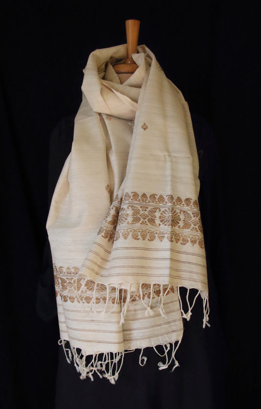Natural Off White colour Eri Silk Handwoven Scarf / Stole from Assam