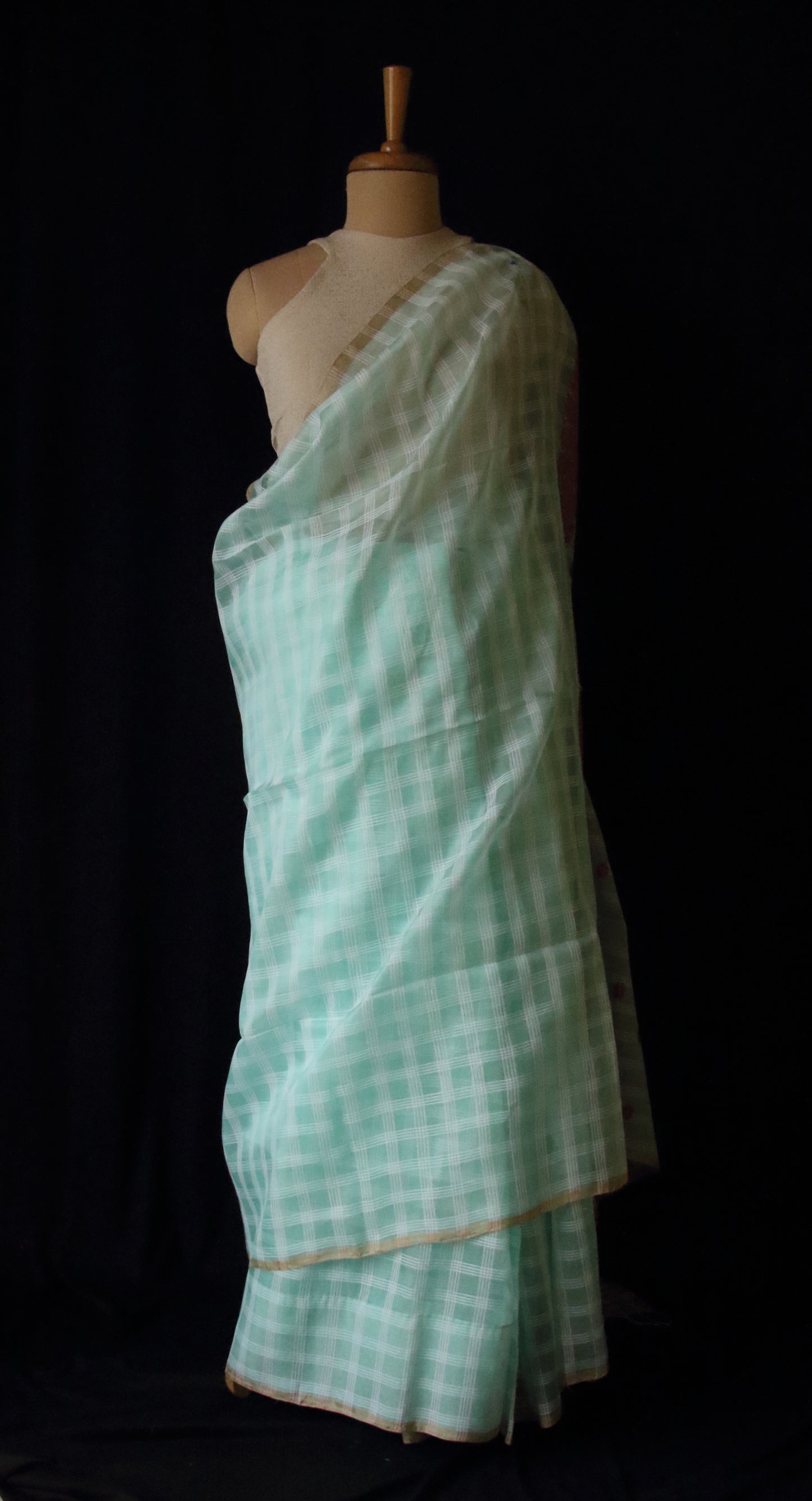 Handloom Organza Saree with chequered effect from Assam