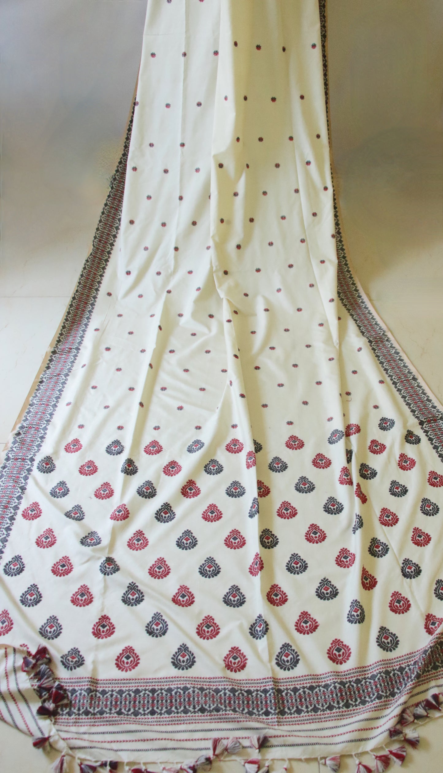 Natural Dyed Handloom Eri Silk Saree from Assam