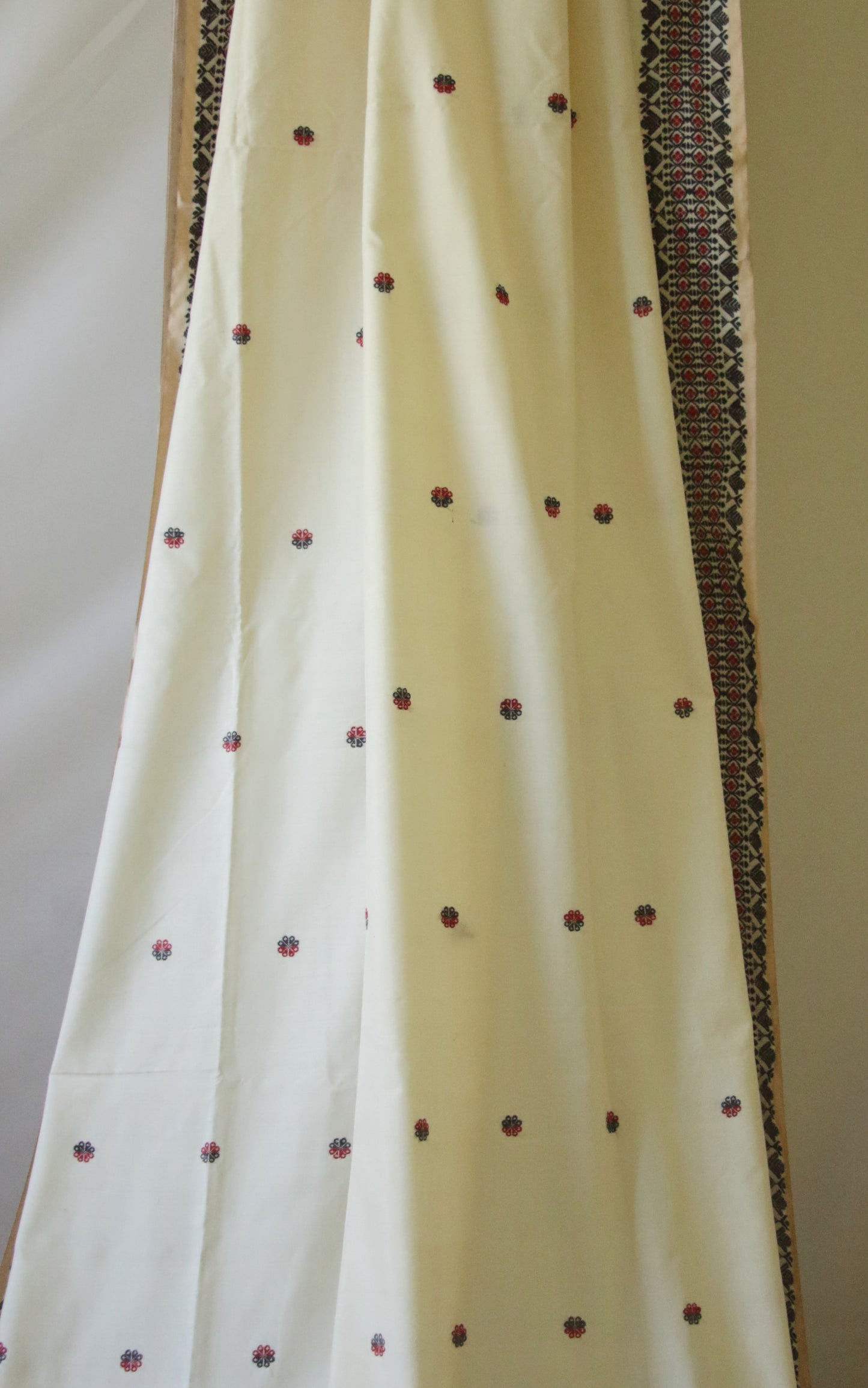 Natural Dyed Handloom Eri Silk Saree from Assam