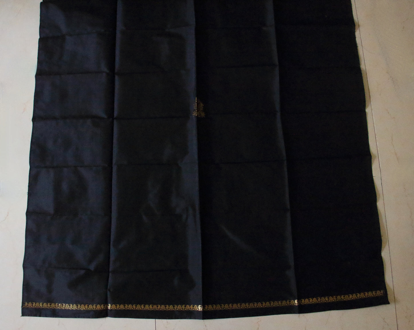 Black Handloom Mulberry Silk Mekhla Chador Set