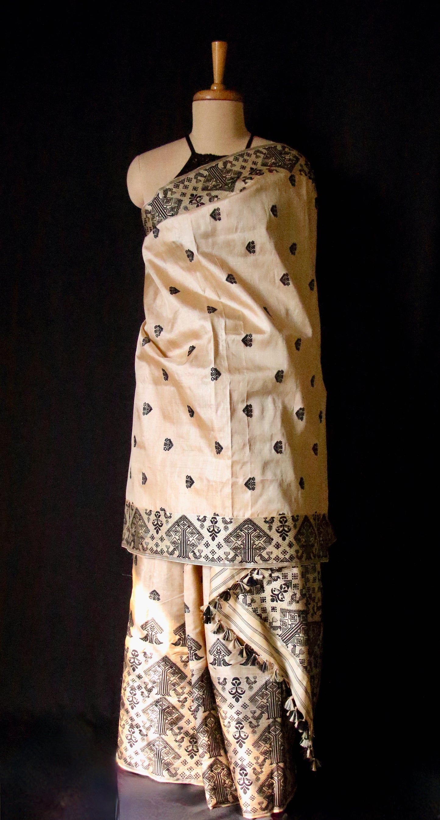 Tassar Silk Handloom Traditional Mekhla Chador Set