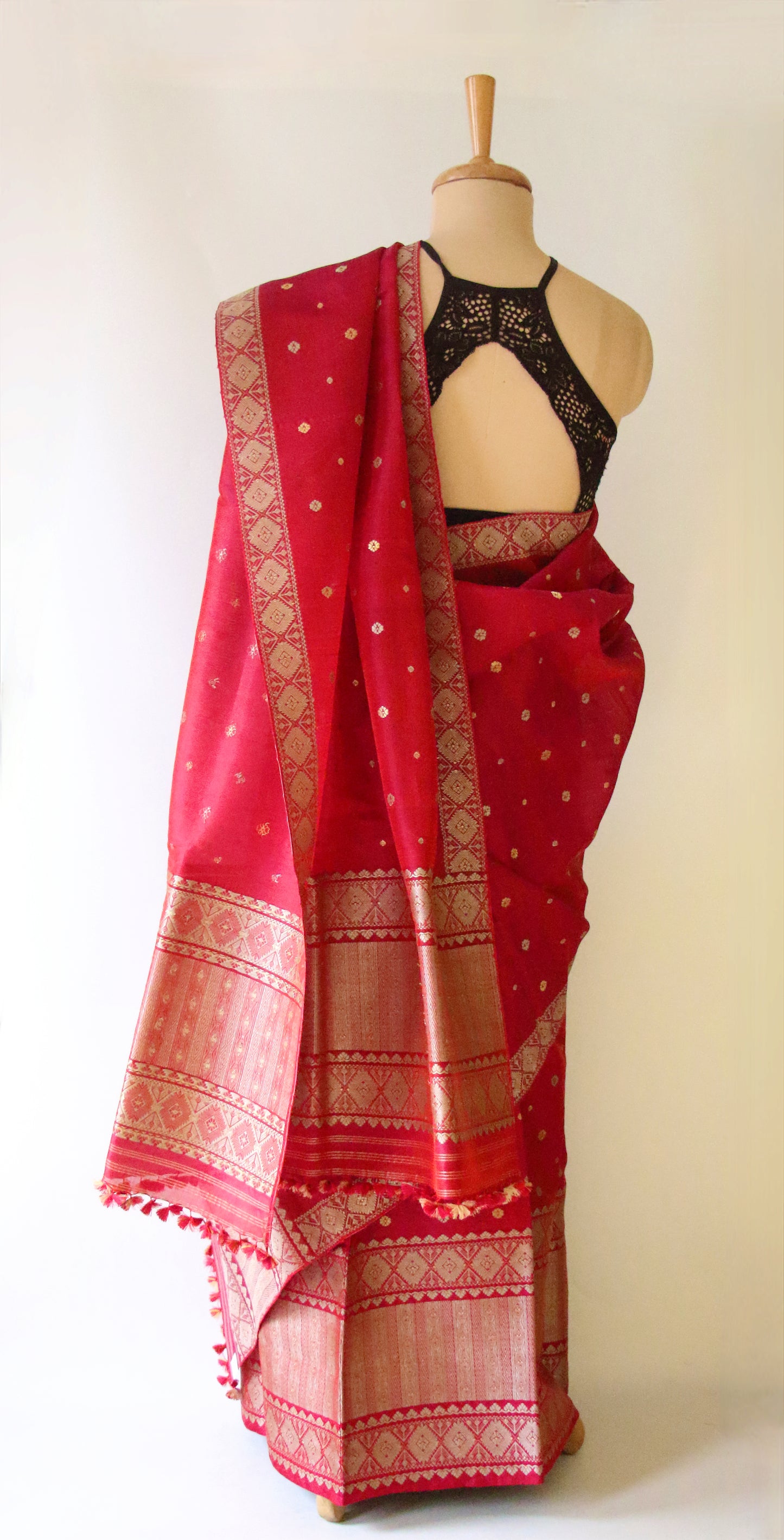 Natural Dyed  Handloom Mulberry Silk Mekhla Chador Set