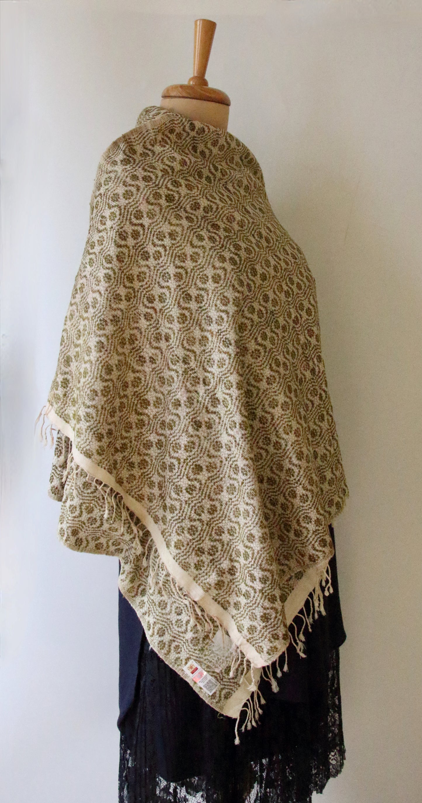 Patterned Eri Silk Handwoven Scarf from Assam