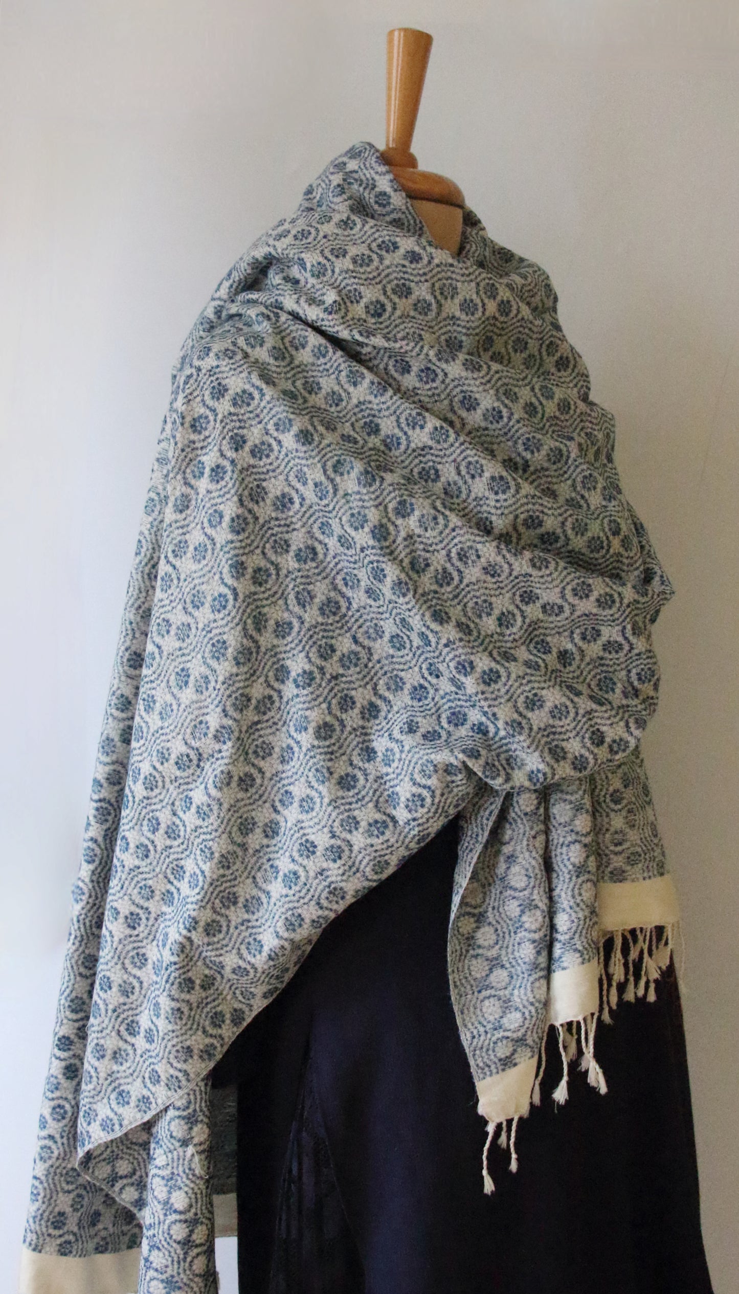 Patterned Eri Silk Handwoven Scarf from Assam