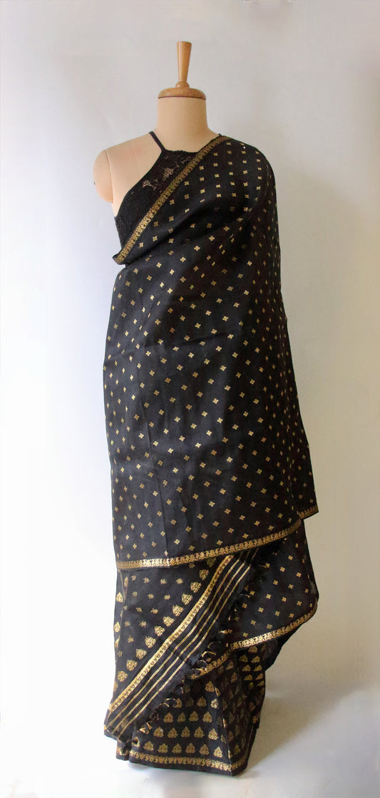 Black Handloom Mulberry Silk Mekhla Chador Set