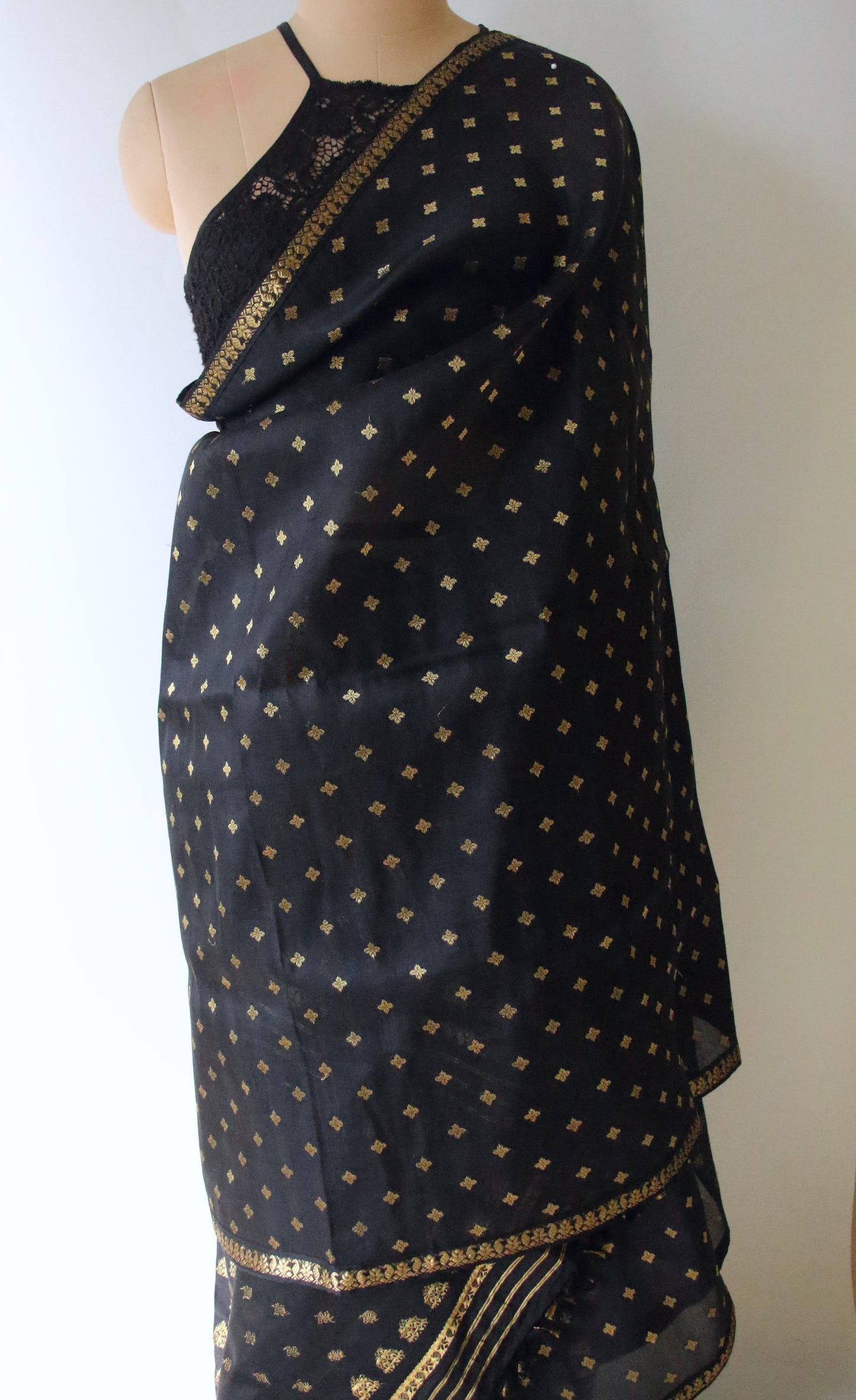 Black Handloom Mulberry Silk Mekhla Chador Set