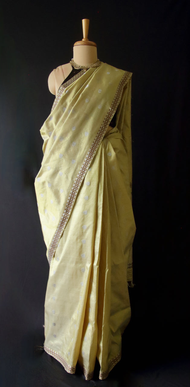 Soft Moss Green Colour Handloom Mulberry Silk Saree from Assam