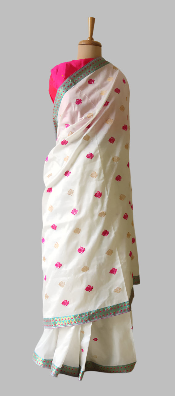 Natural White with Contrast Blouse Handloom Mulberry Silk Saree from Assam