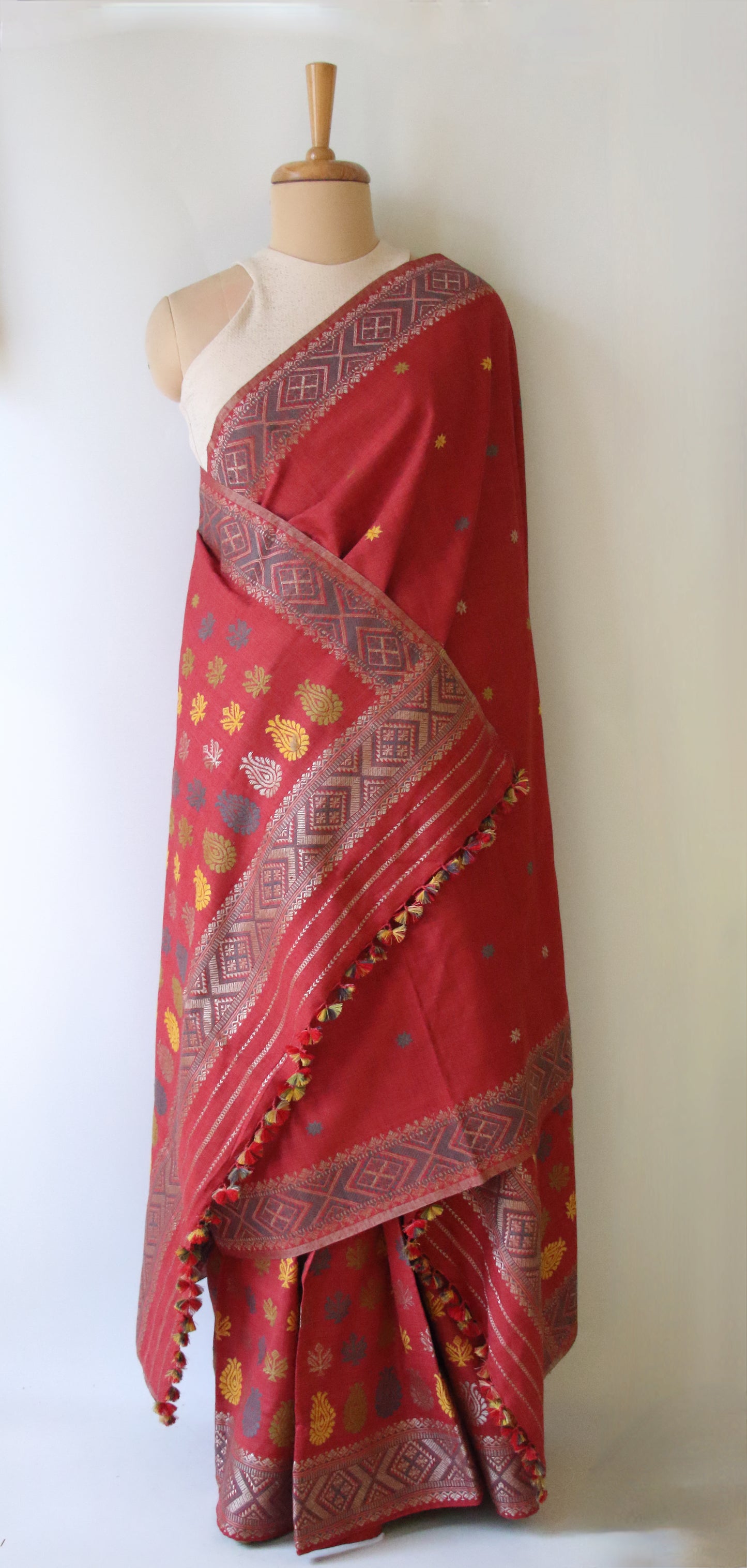 Maroon Narural Dyed Eri Silk Mekhela Chador Set