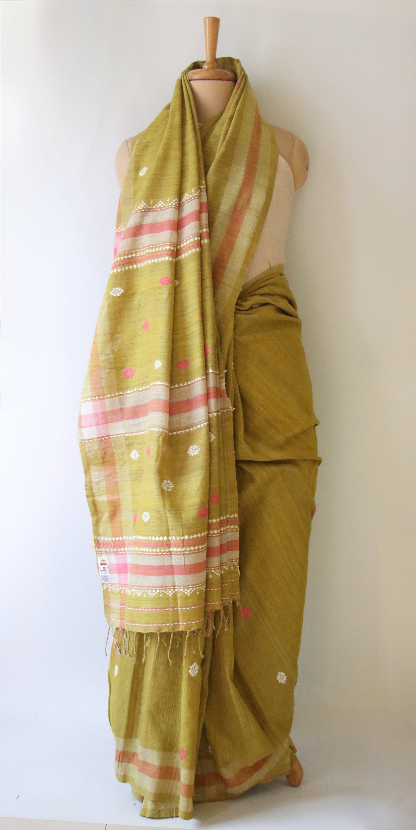 Handwoven Green colour Natural Dyed Eri Silk Sari from Assam