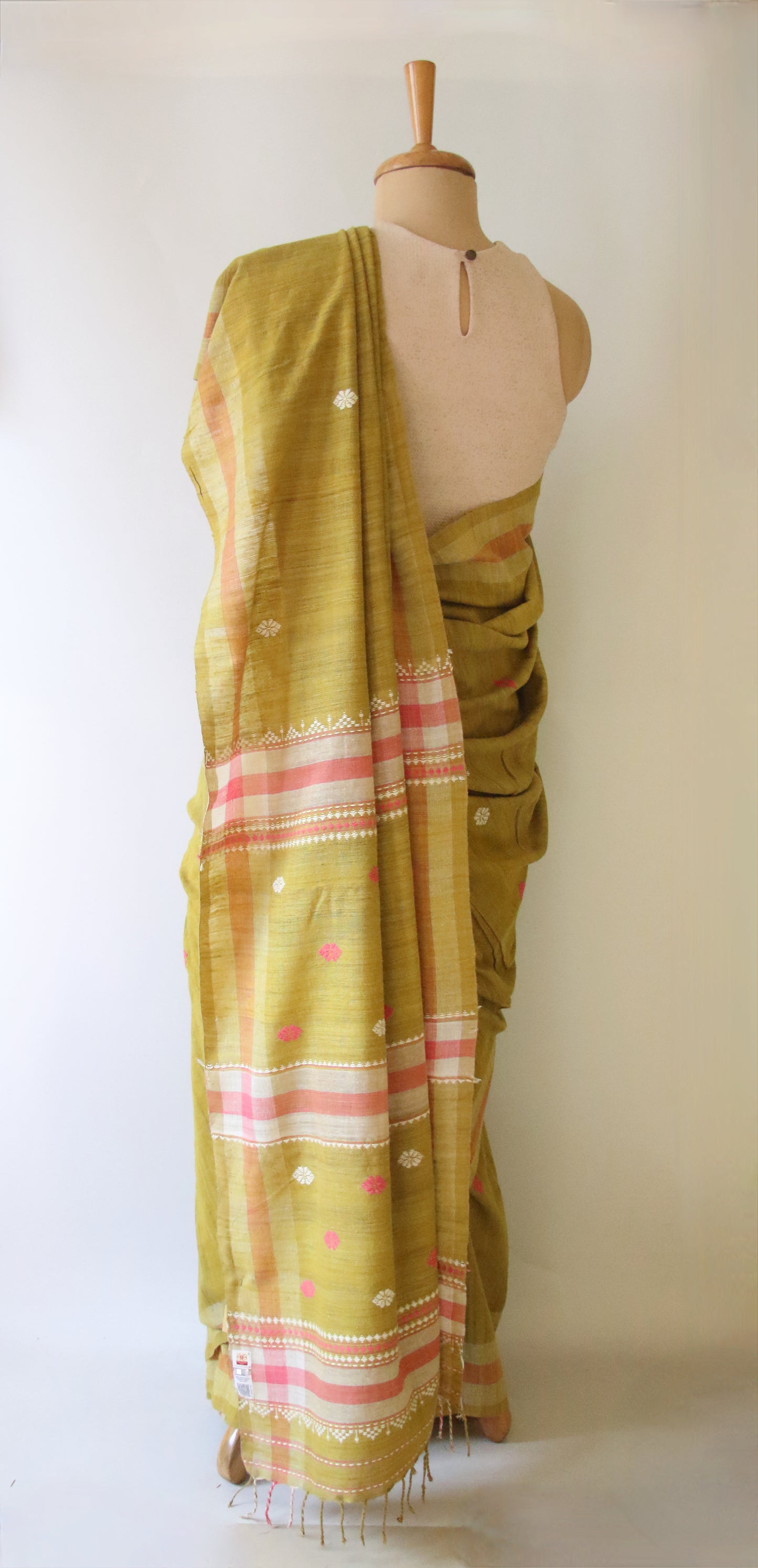 Handwoven Green colour Natural Dyed Eri Silk Sari from Assam