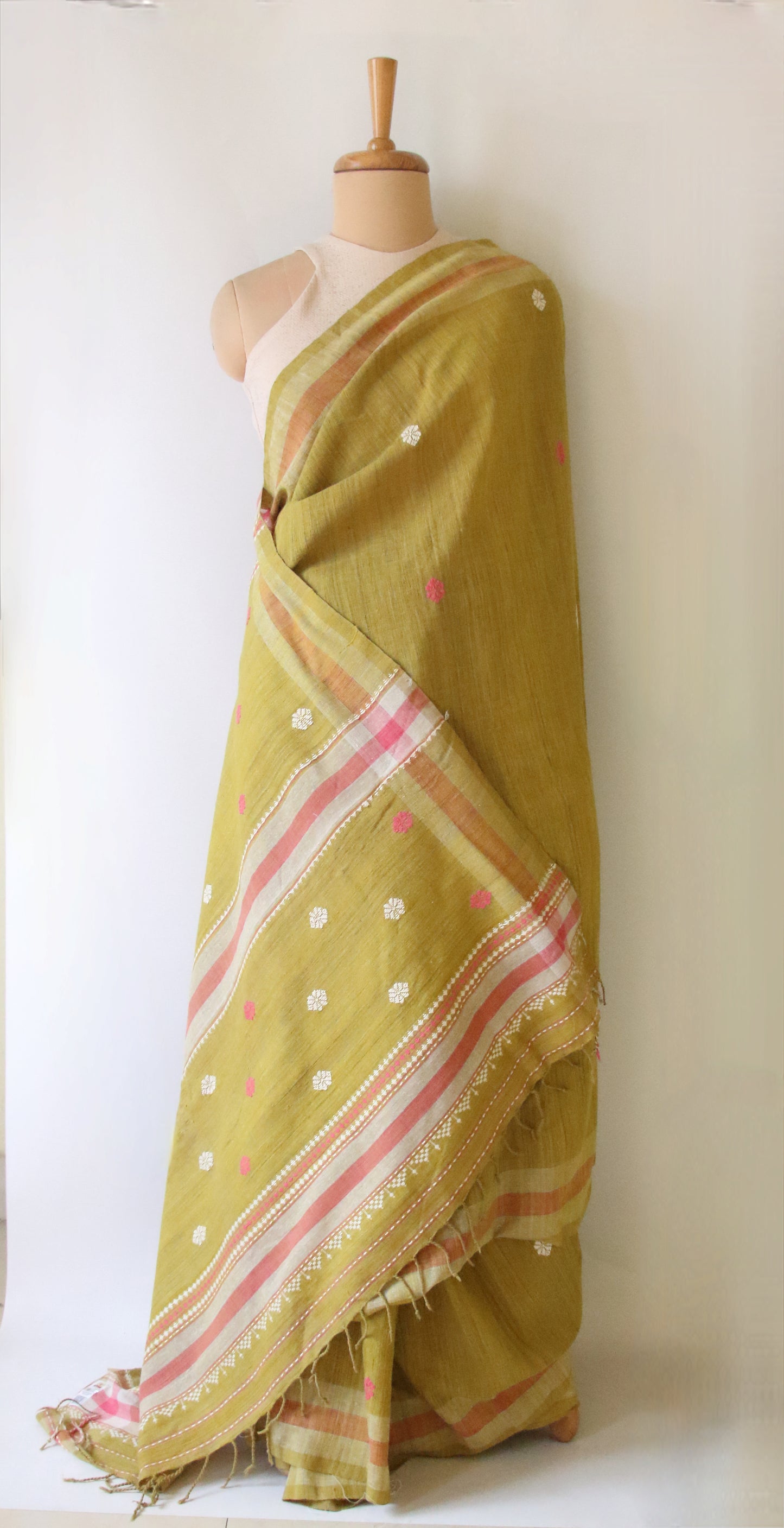 Handwoven Green colour Natural Dyed Eri Silk Sari from Assam