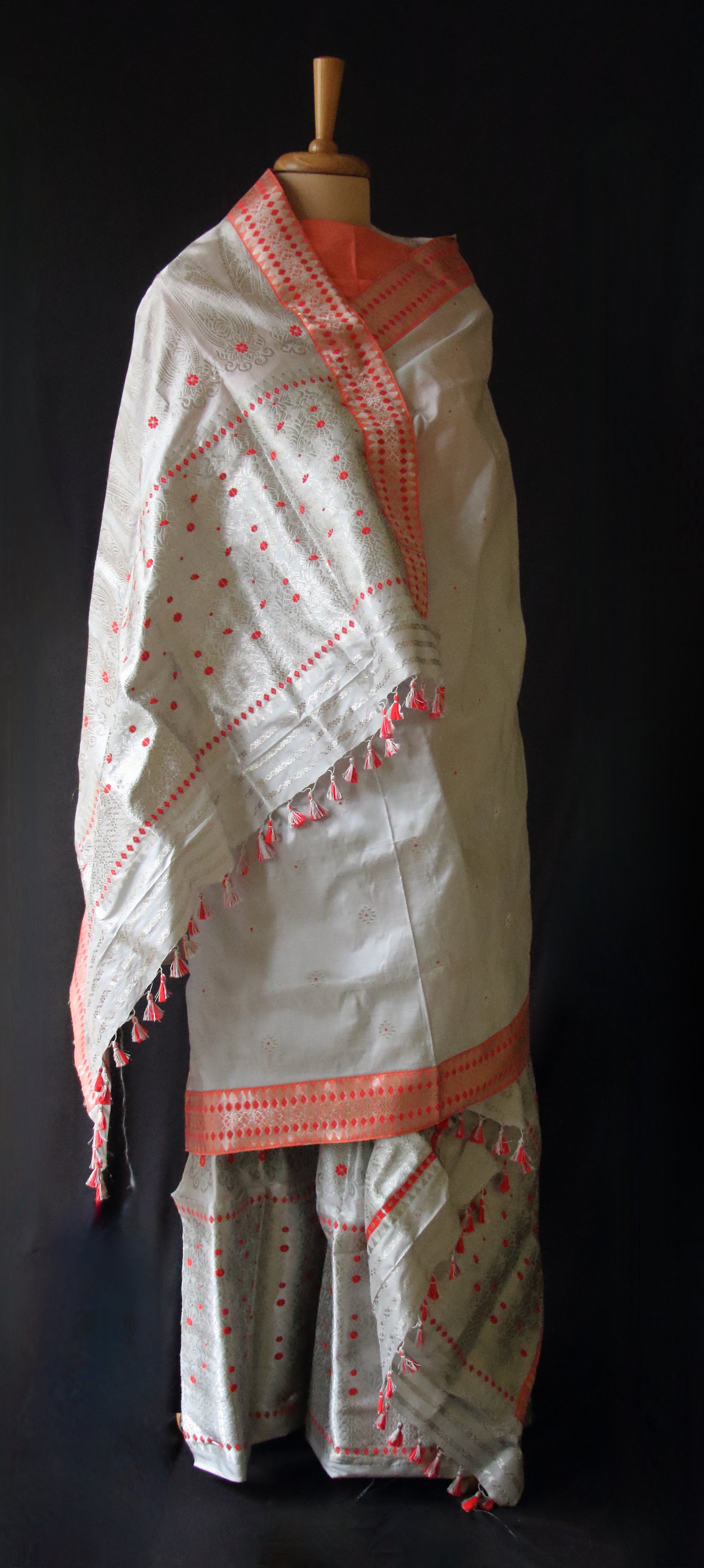 Soft Grey Handloom Mulberry Silk Mekhla Chador Set from Assam