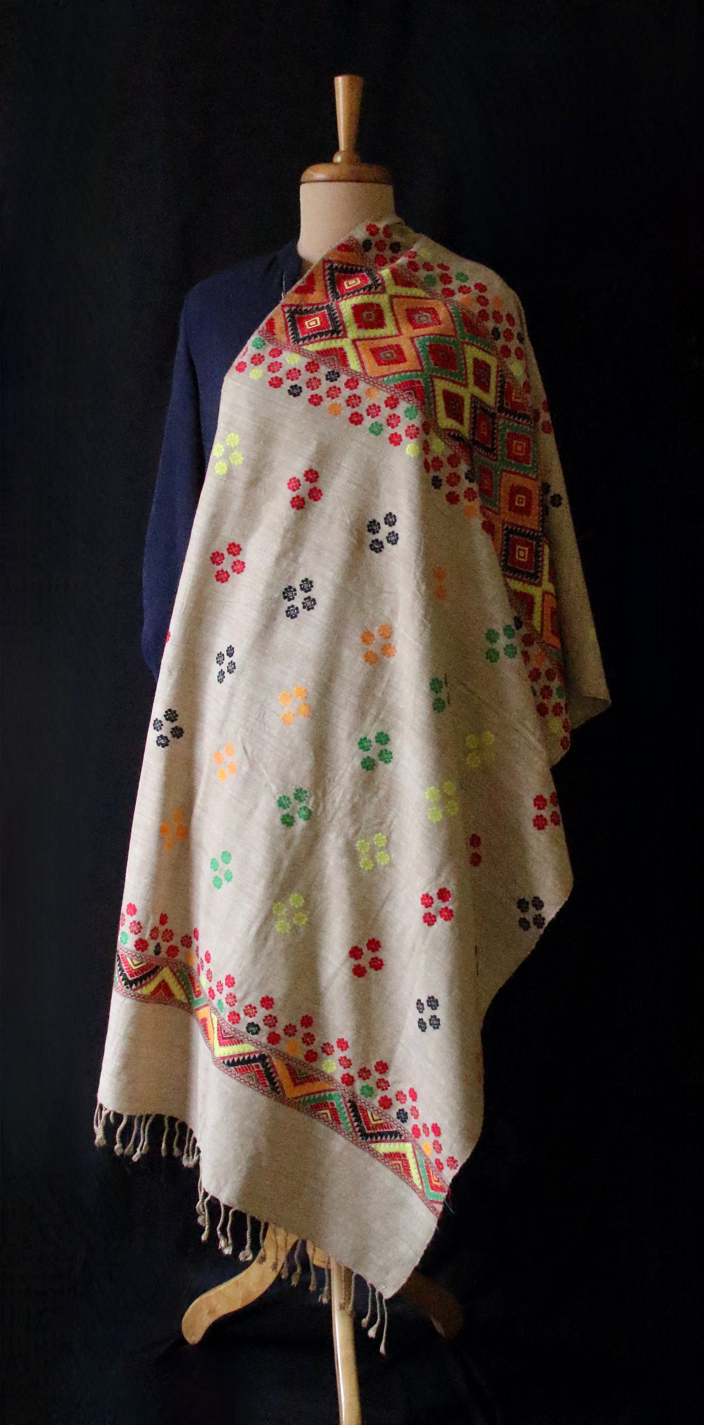 Tribal Design Handloom Silk Stole / Scarf  from Assam