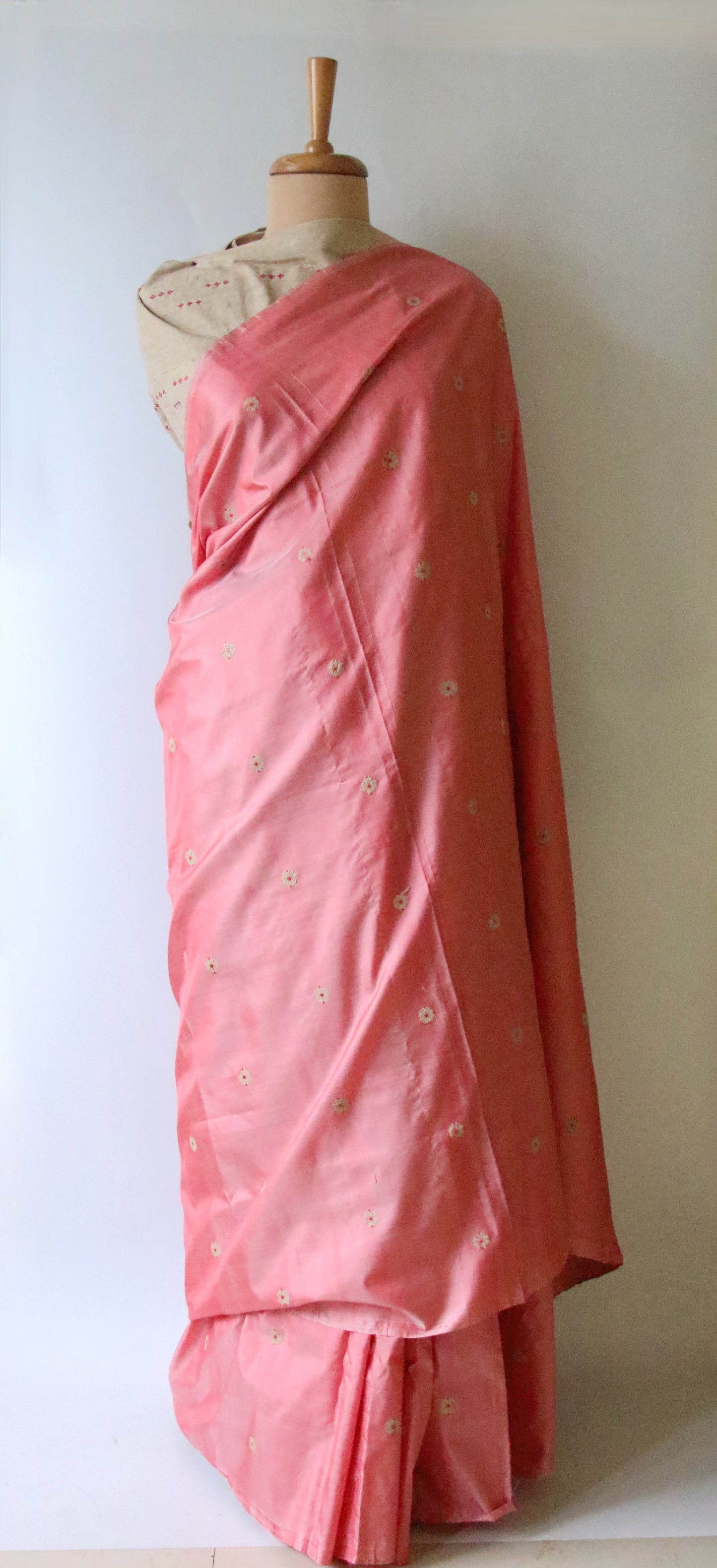 Pink Natural Dyed Handloom Mulberry Silk Saree With Contrast Blouse
