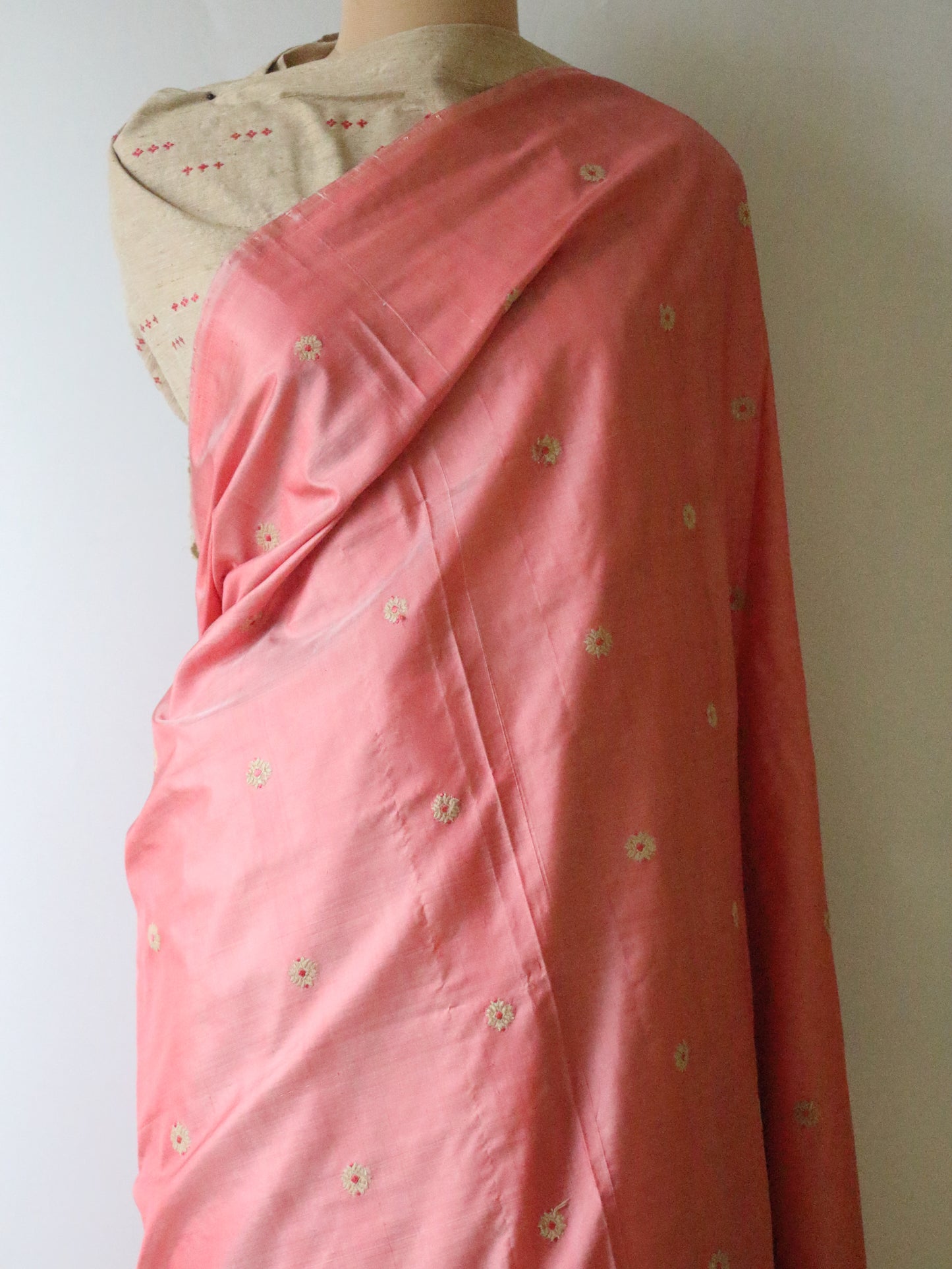 Pink Natural Dyed Handloom Mulberry Silk Saree With Contrast Blouse