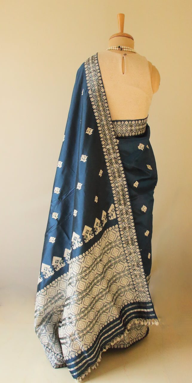 Prussian Blue Traditional Handloom Mulberry Silk Mekhla Chador Set from Assam