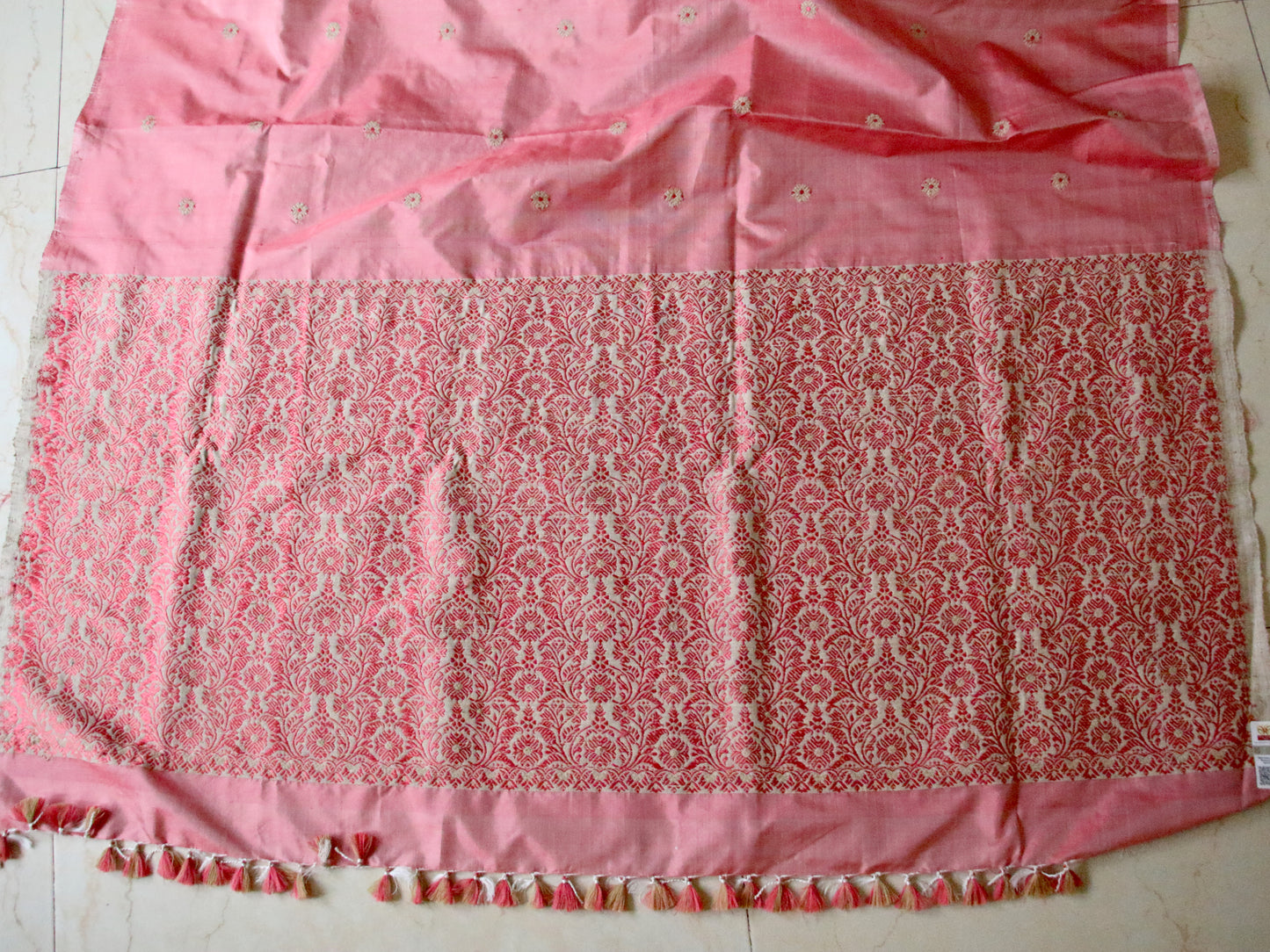 Pink Natural Dyed Handloom Mulberry Silk Saree With Contrast Blouse