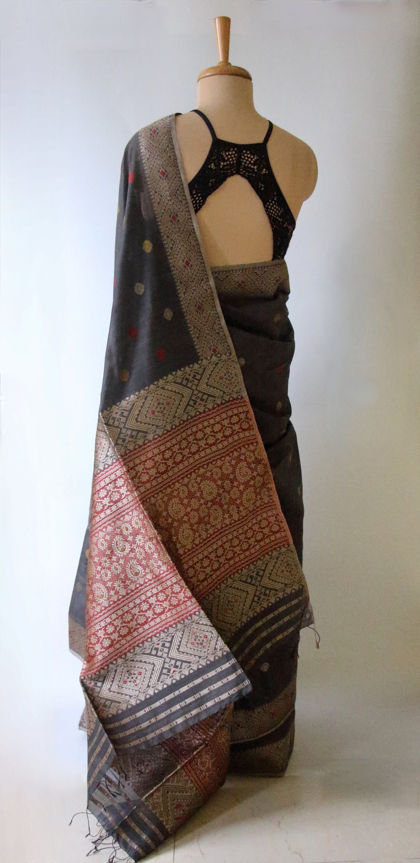 Natural Dyed Grey Handloom Silk  Saree from Assam