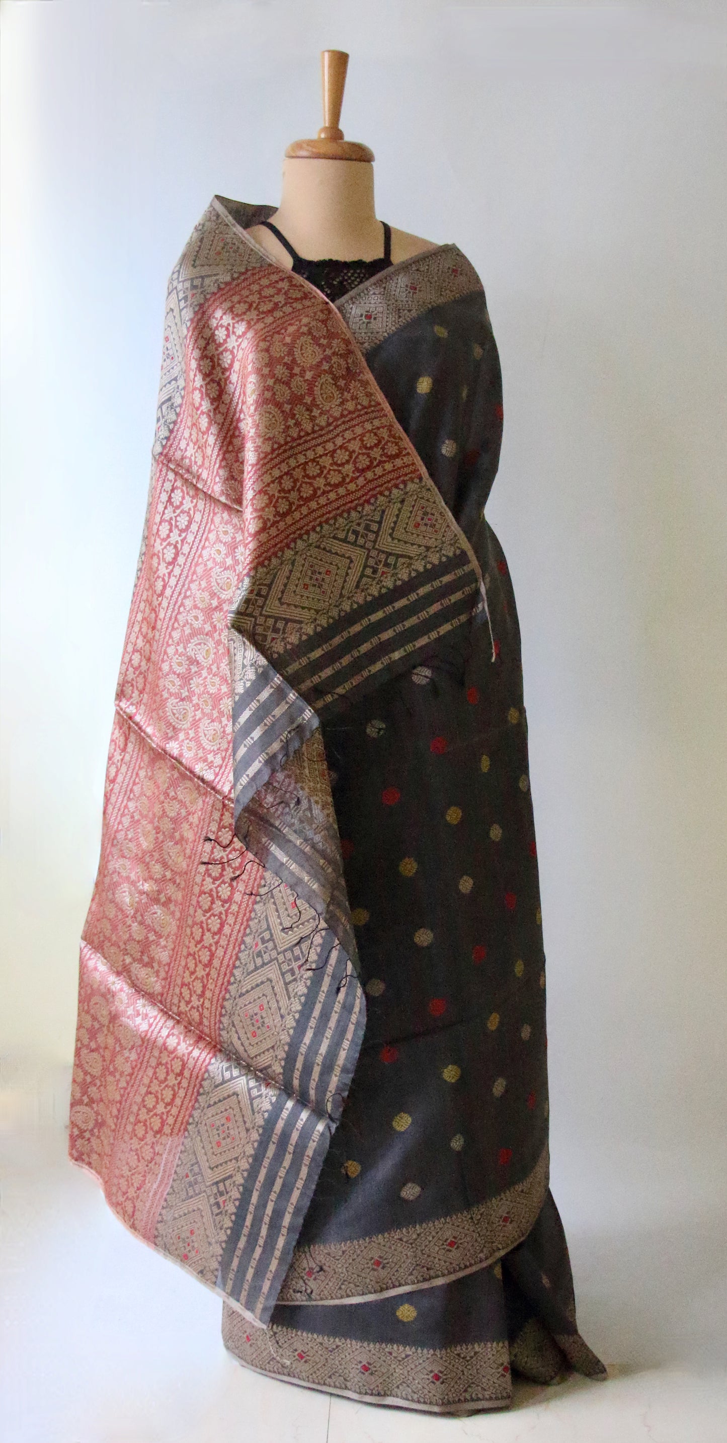 Natural Dyed Grey Handloom Silk  Saree from Assam