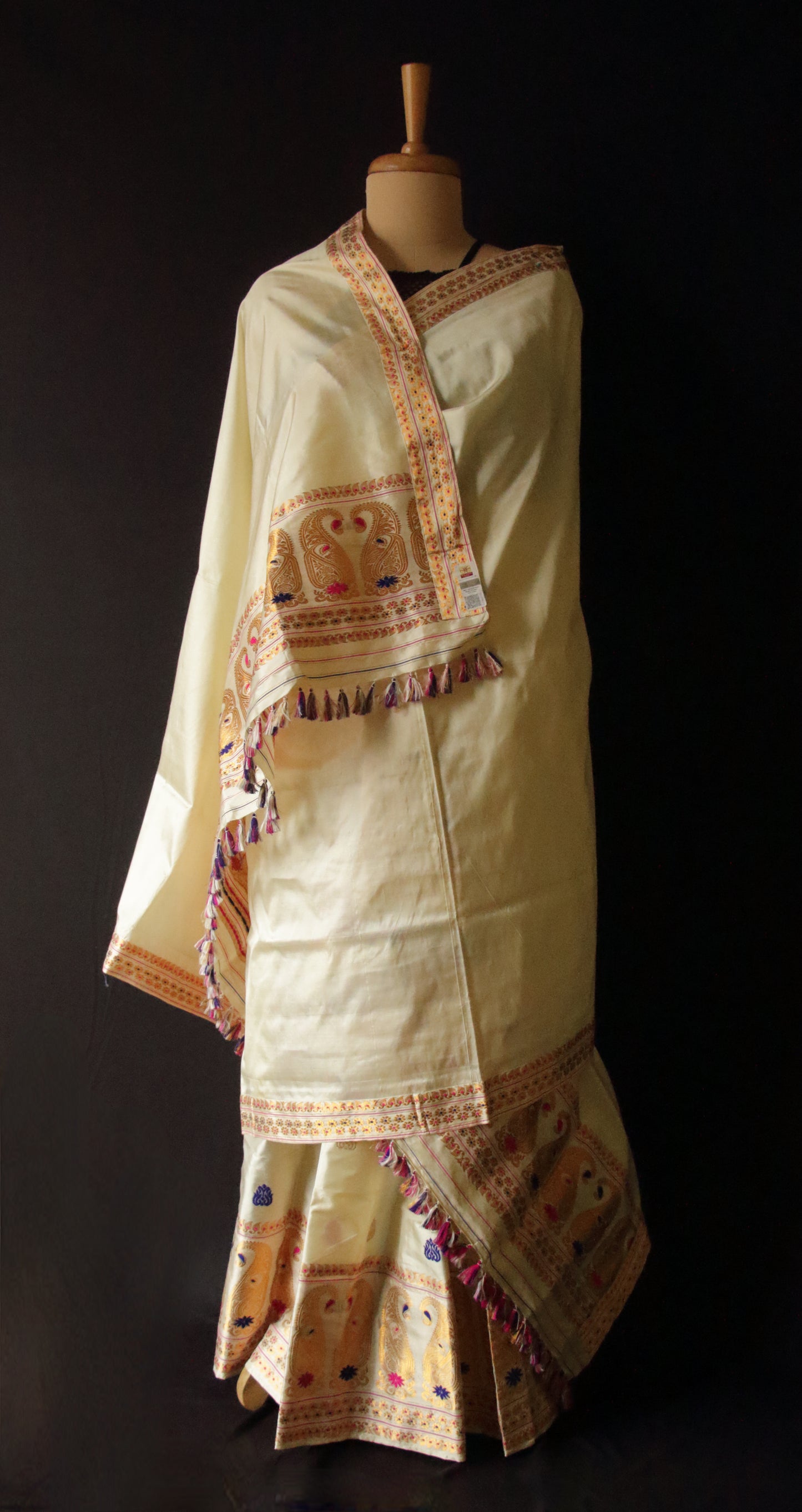 Cream Colour Pure Silk Mekhela Chador Set from Assam