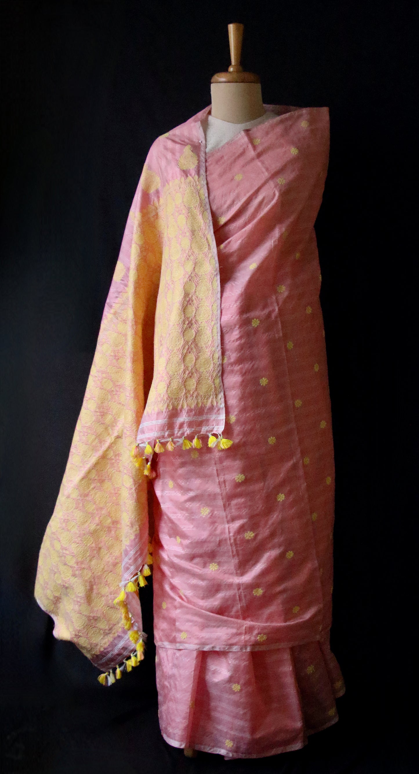 Pink Natural dyed Handloom Silk Saree with chequered effect from Assam