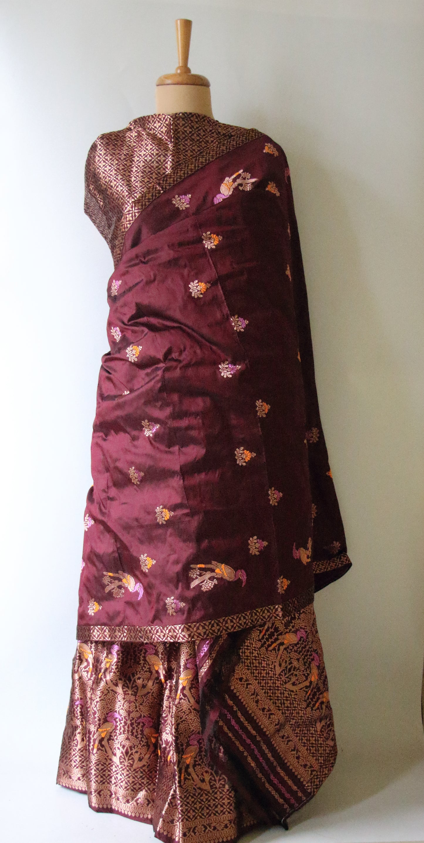 Maroon Traditional Mekhela Chador Set / Brocade Blouse from Assam