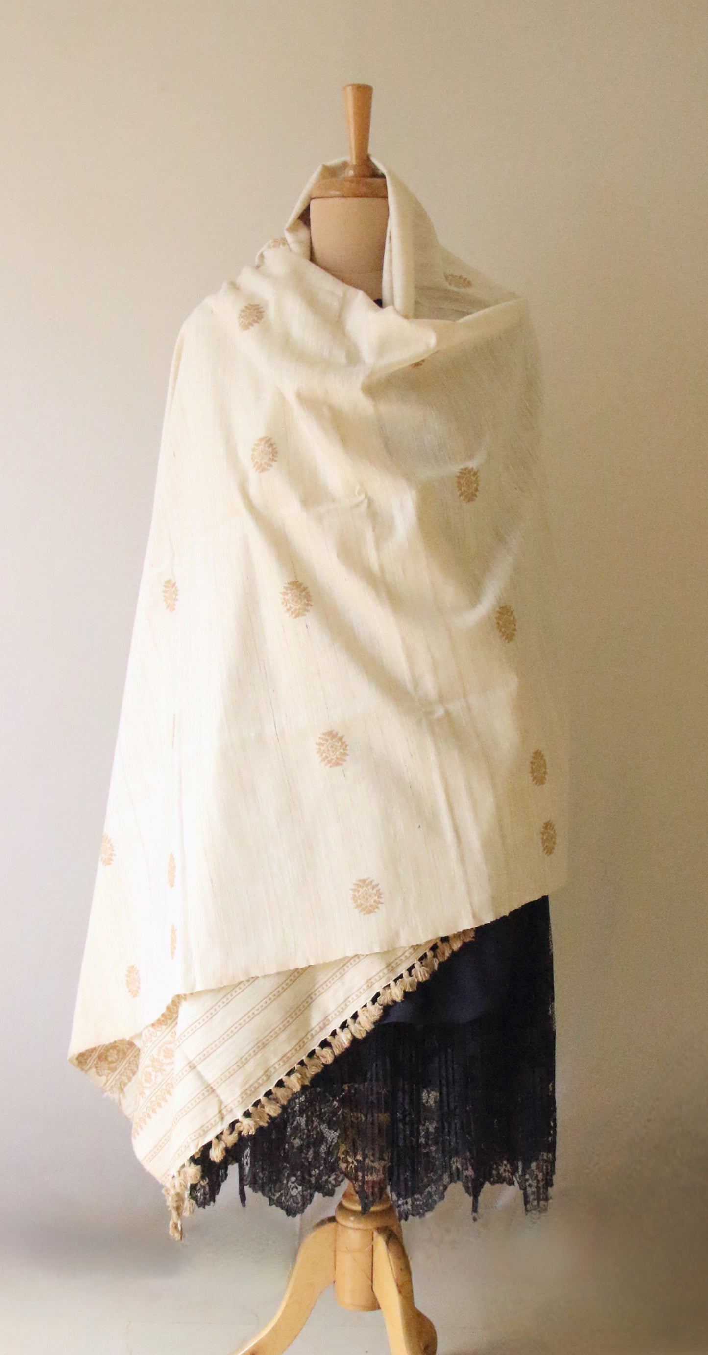 Handloom Eri Silk Shawl in hand spun yarns from Assam