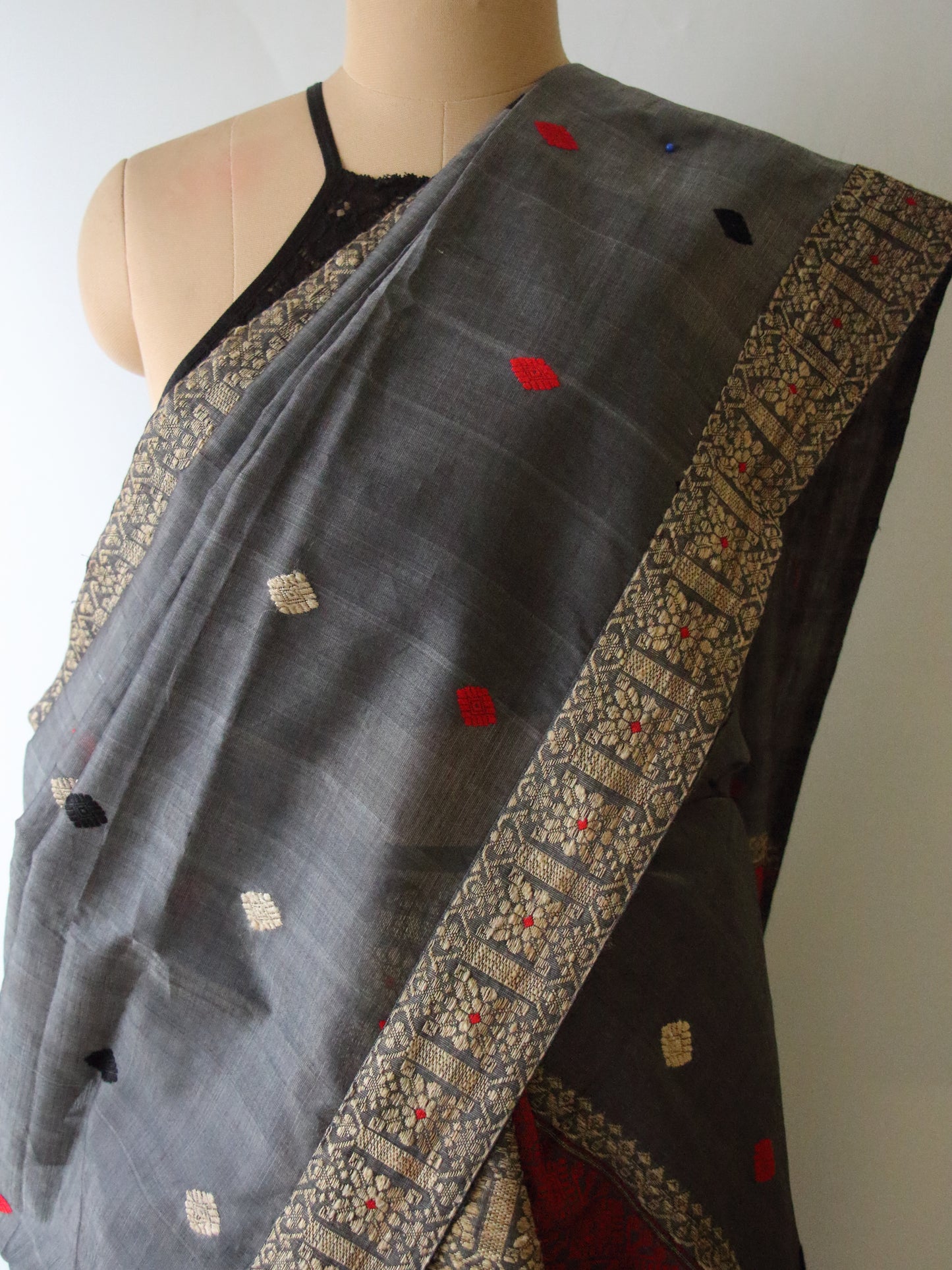 Natural Dyed  Grey Cotton Silk Handloom Mekhela Chador Set