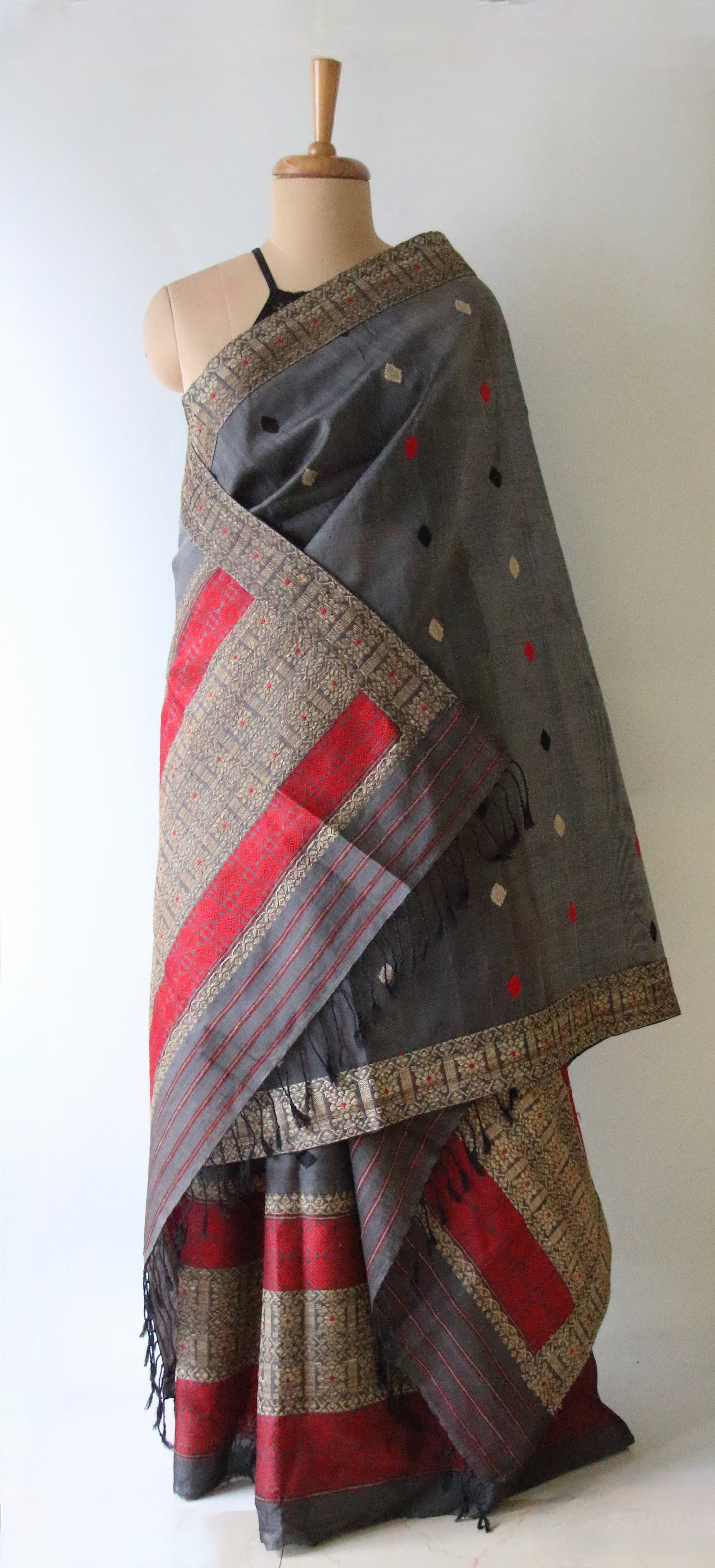 Natural Dyed  Grey Cotton Silk Handloom Mekhela Chador Set