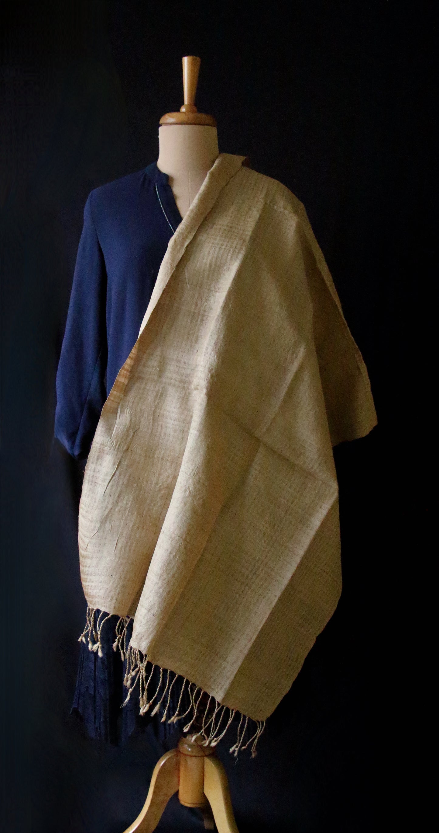 Luxurious Muga Silk Scarf / Stole in Check Effect / handwoven from Assam