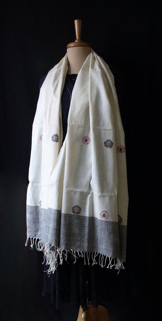 Eri Silk  Handwoven Stole / Scarf  from Assam