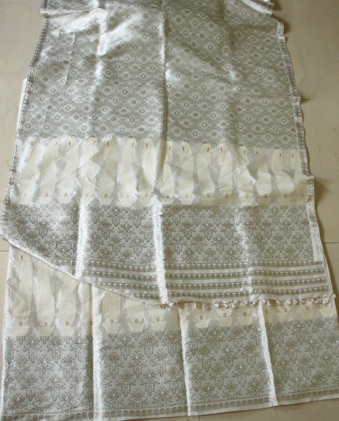 Bridal Natural White Handloom Mulberry Silk Mekhla Chador Set from Assam