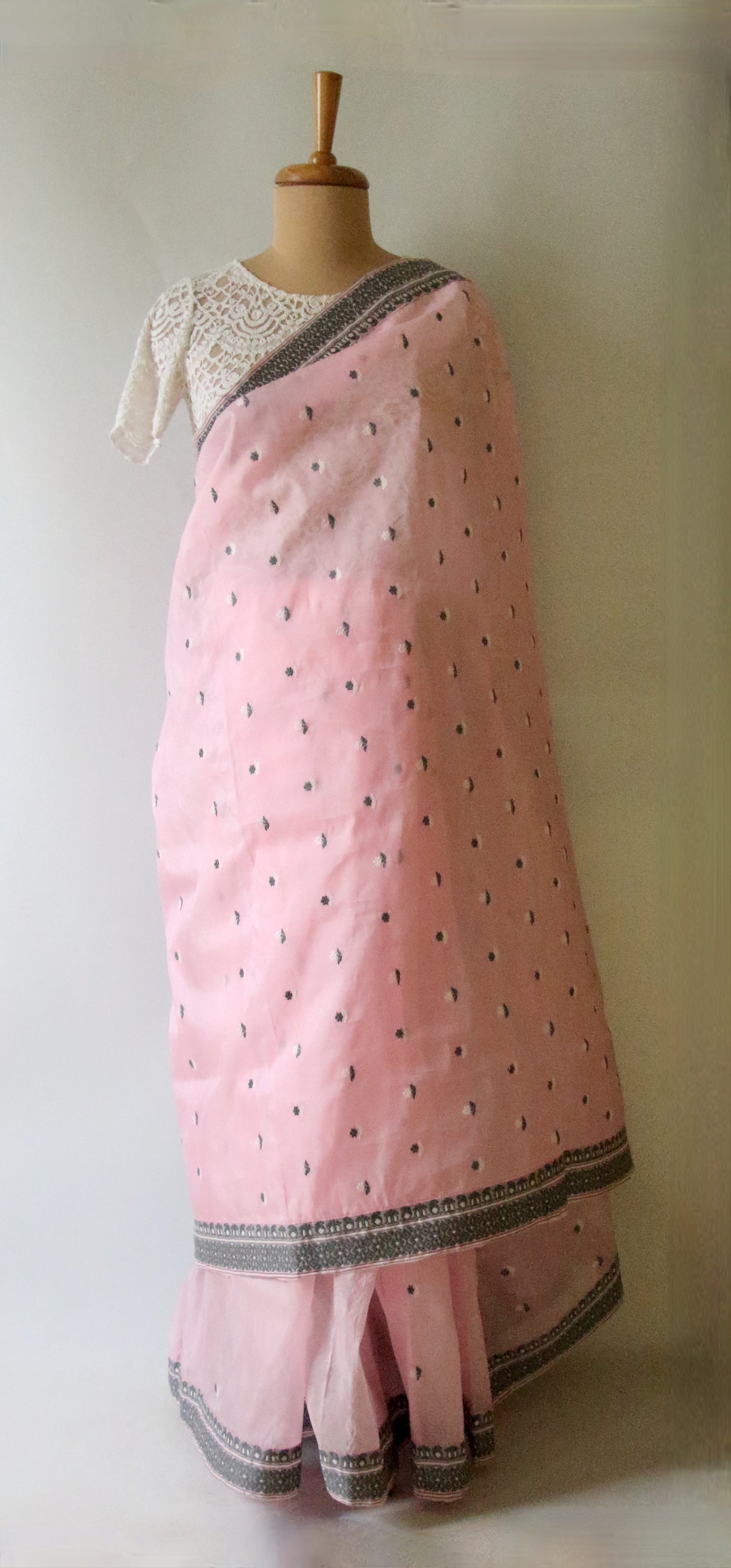 Soft Pink  Handloom Mulberry Silk / Organza  Saree  from Assam