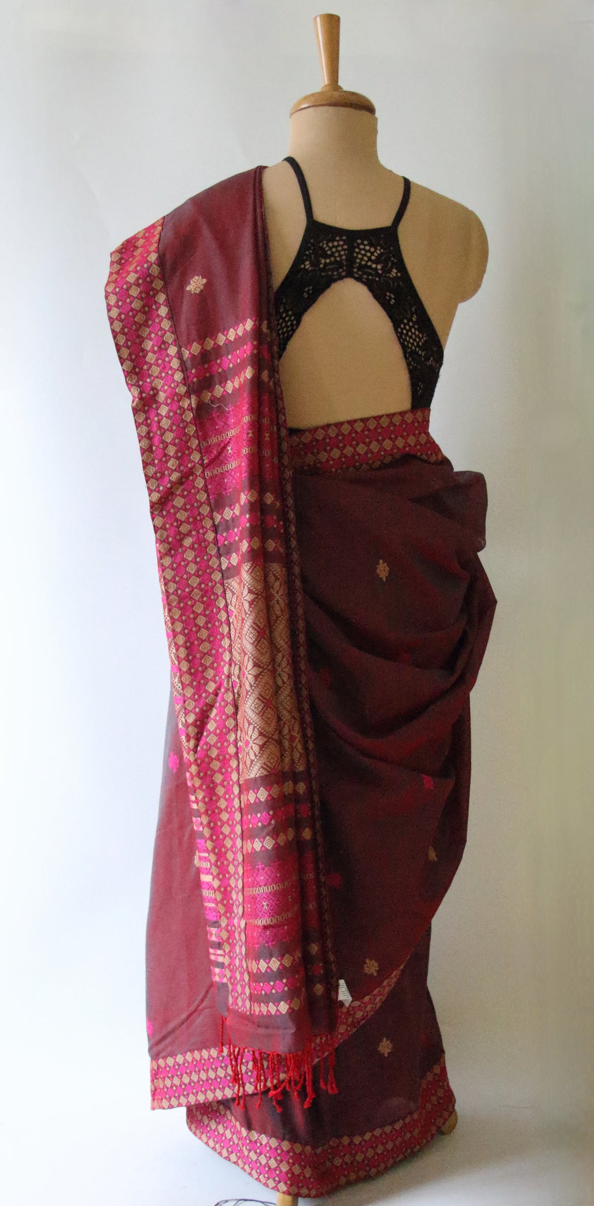Two Tone Red Handloom Cotton Saree from Assam