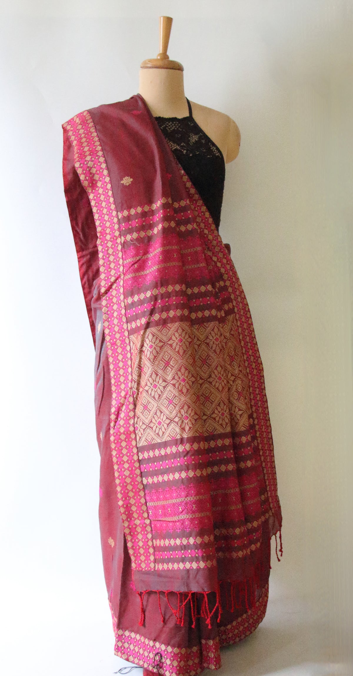 Two Tone Red Handloom Cotton Saree from Assam