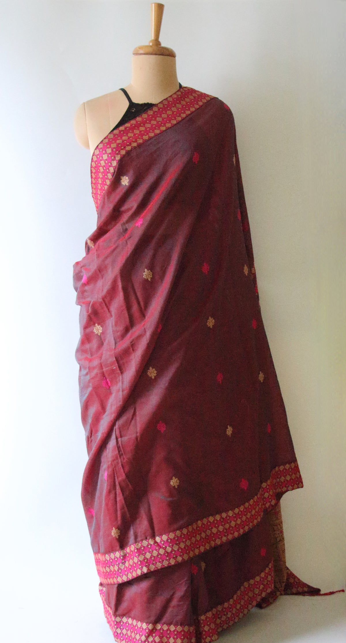 Two Tone Red Handloom Cotton Saree from Assam