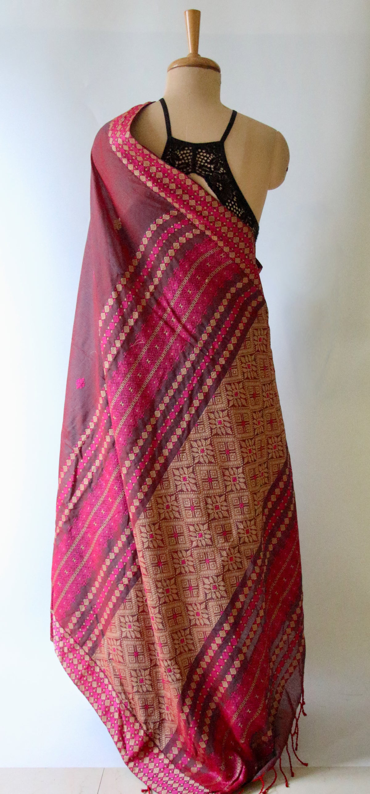 Two Tone Red Handloom Cotton Saree from Assam