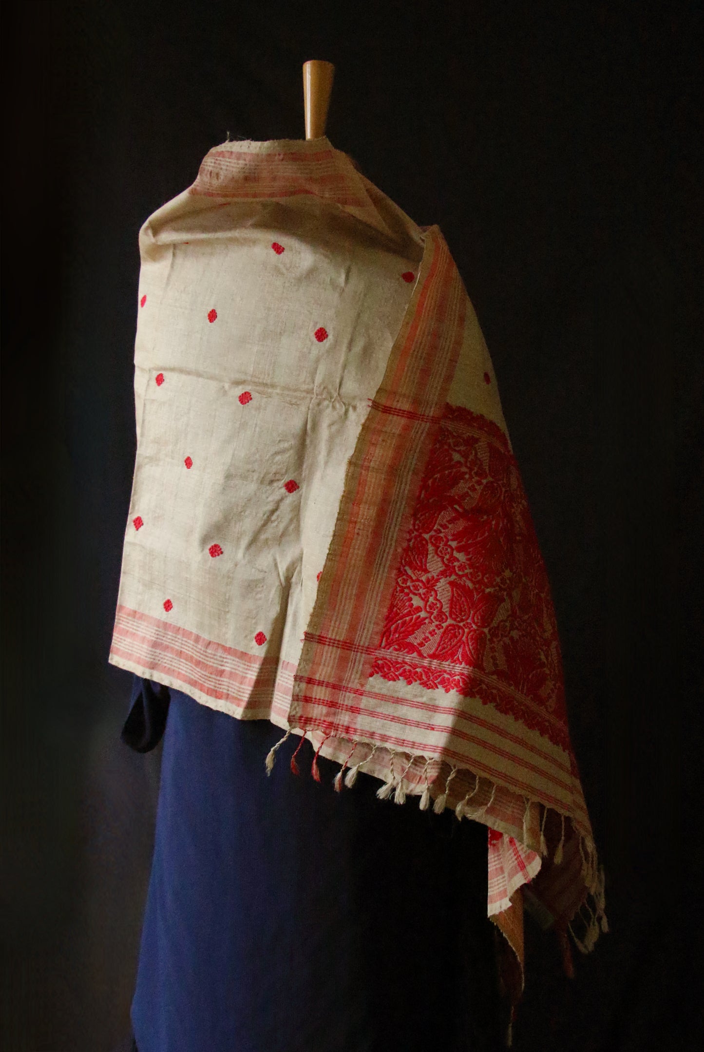 Handloom Traditional Muga Silk Shawl / Gamucha from Assam