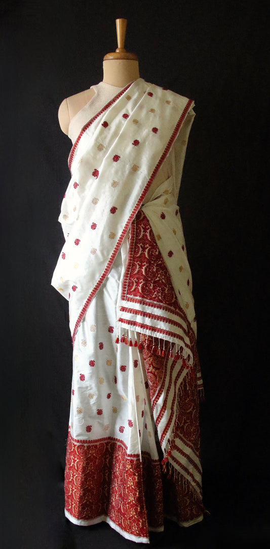 Natural White Traditional Handloom Mulberry Silk Mekhla Chador Set from Assam