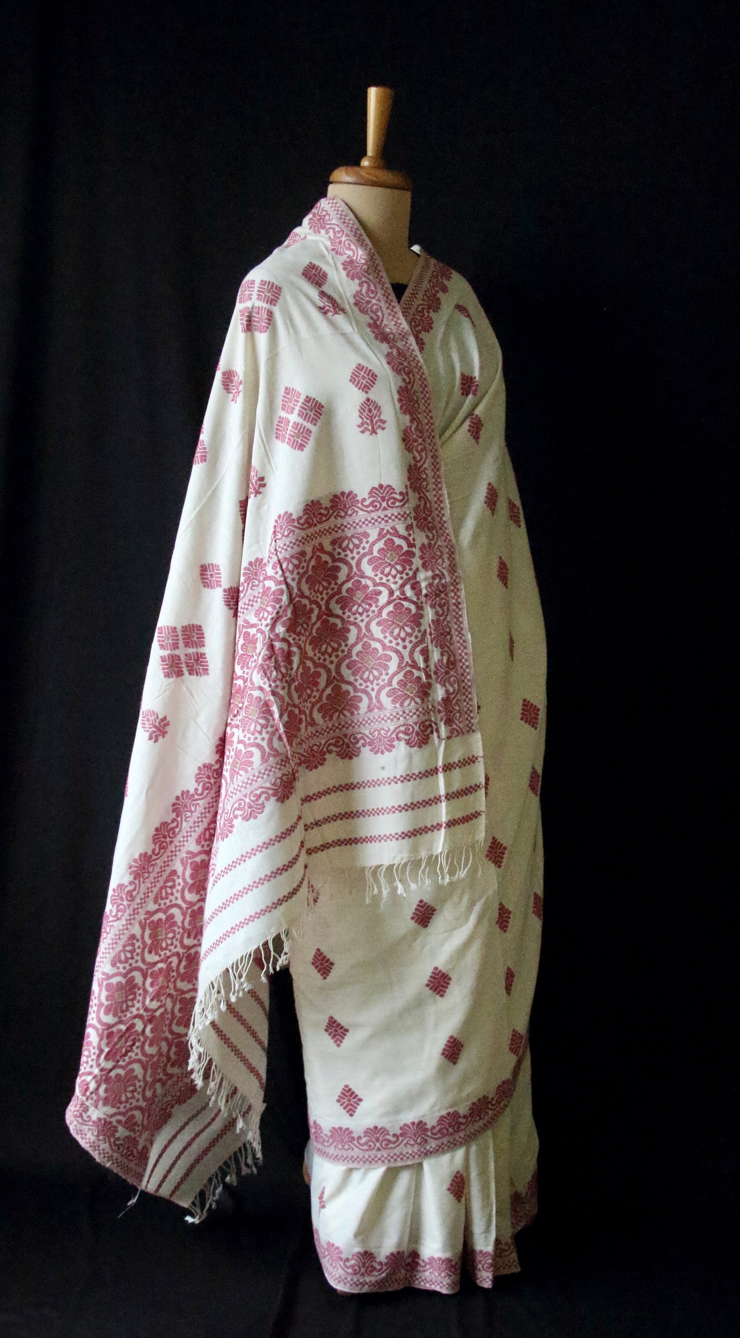 Eri Silk Saree in Natural Off White colour from Assam