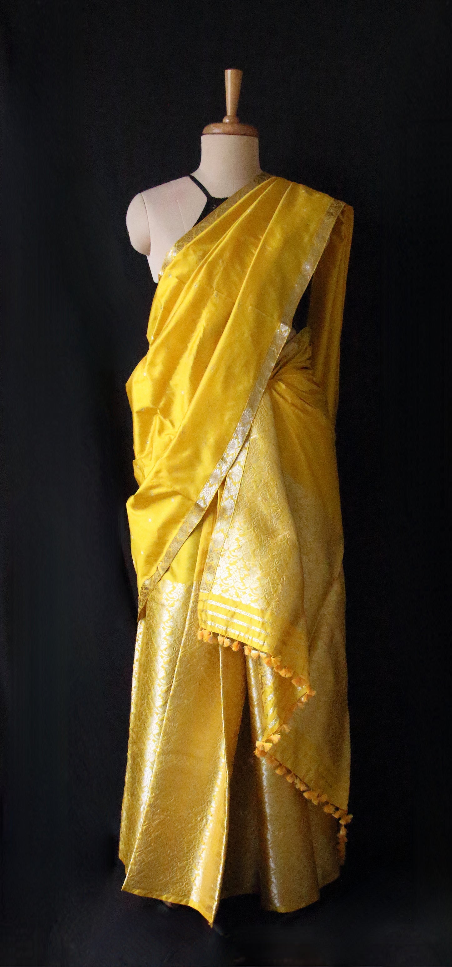 Lemon Yellow Mulberry Silk Traditional Mekhla Chador Set