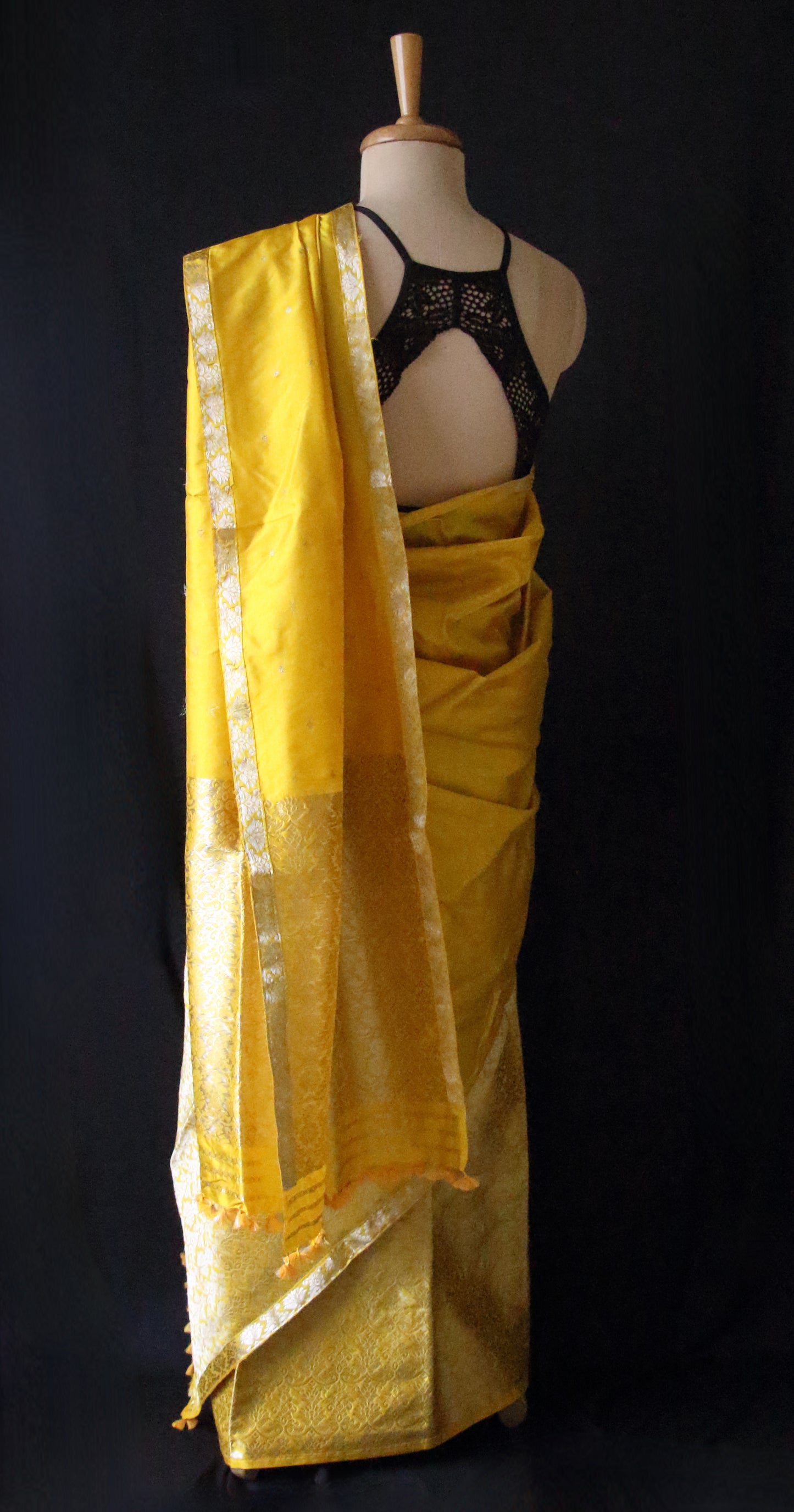 Lemon Yellow Mulberry Silk Traditional Mekhla Chador Set