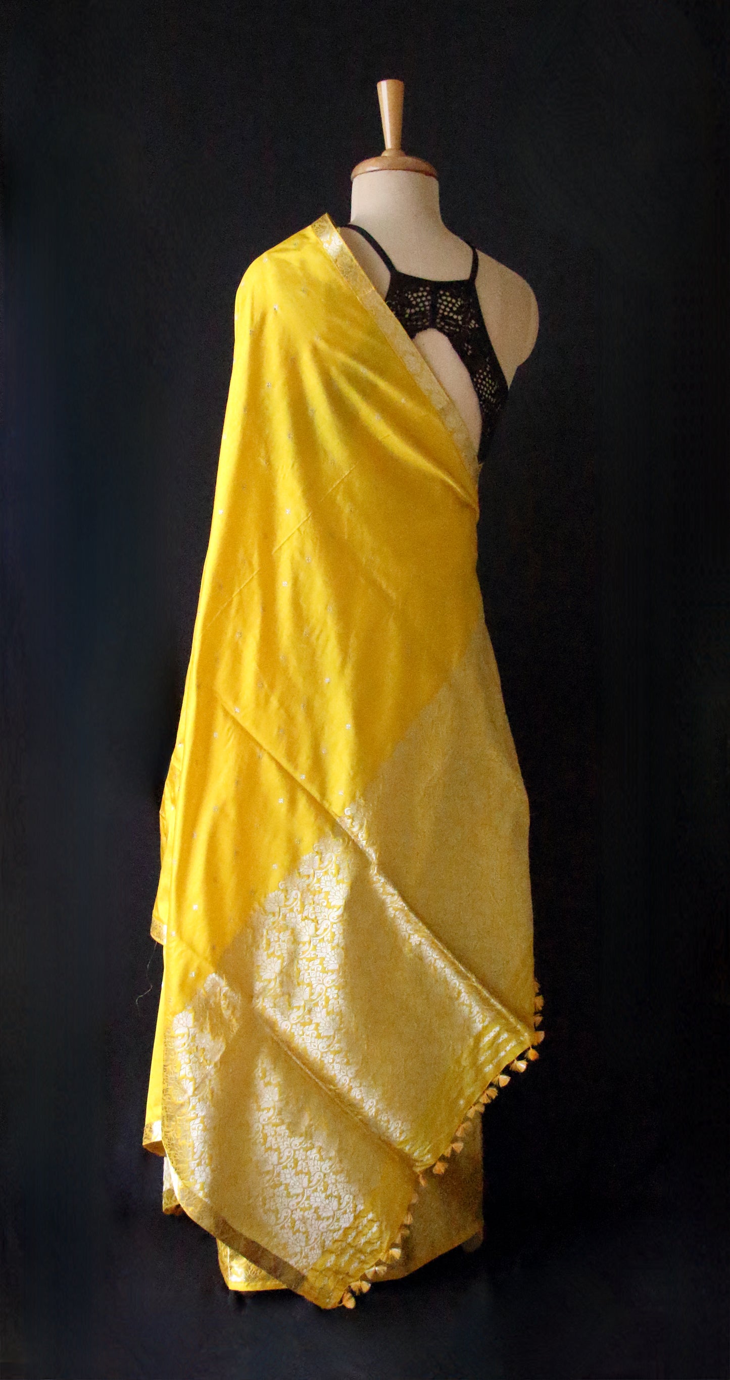 Lemon Yellow Mulberry Silk Traditional Mekhla Chador Set