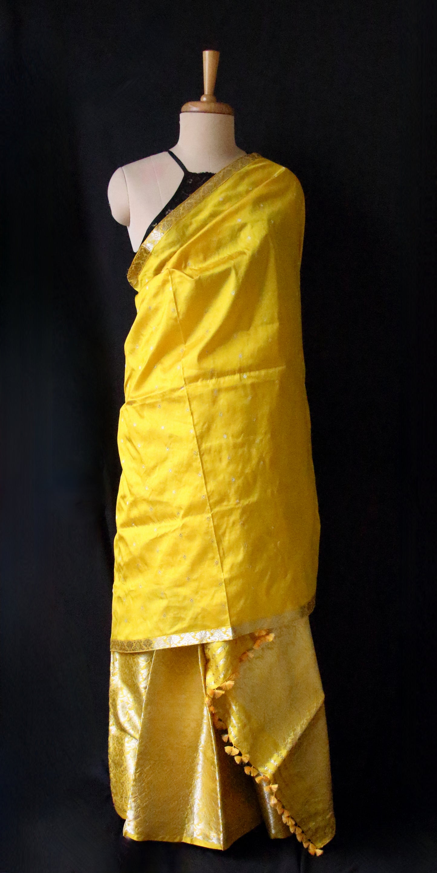 Lemon Yellow Mulberry Silk Traditional Mekhla Chador Set