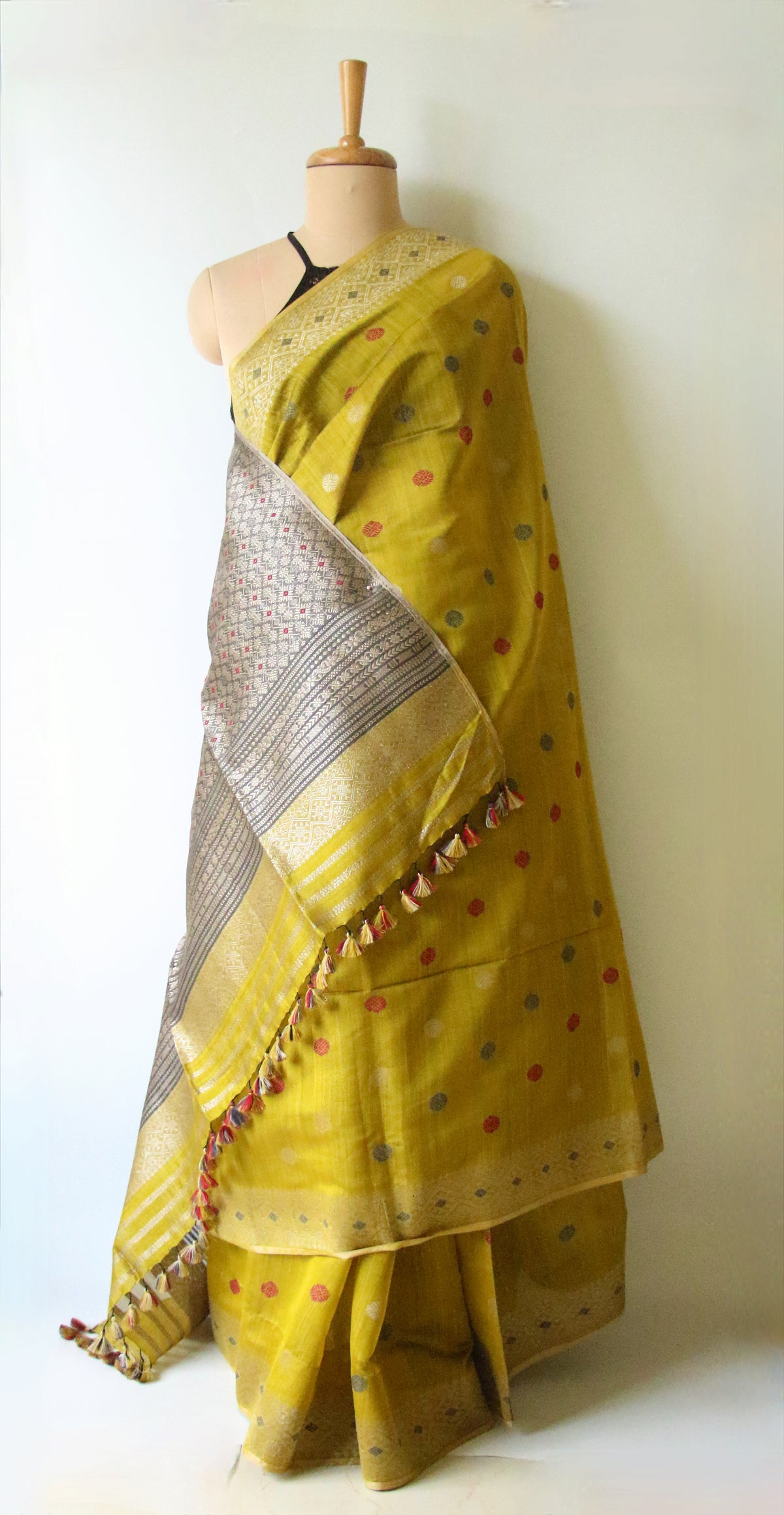 Natural Dyed Bright Green Handloom Silk  Saree from Assam