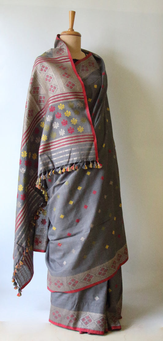 Natural Dyed Grey Handloom Eri Silk  Sari from Assam