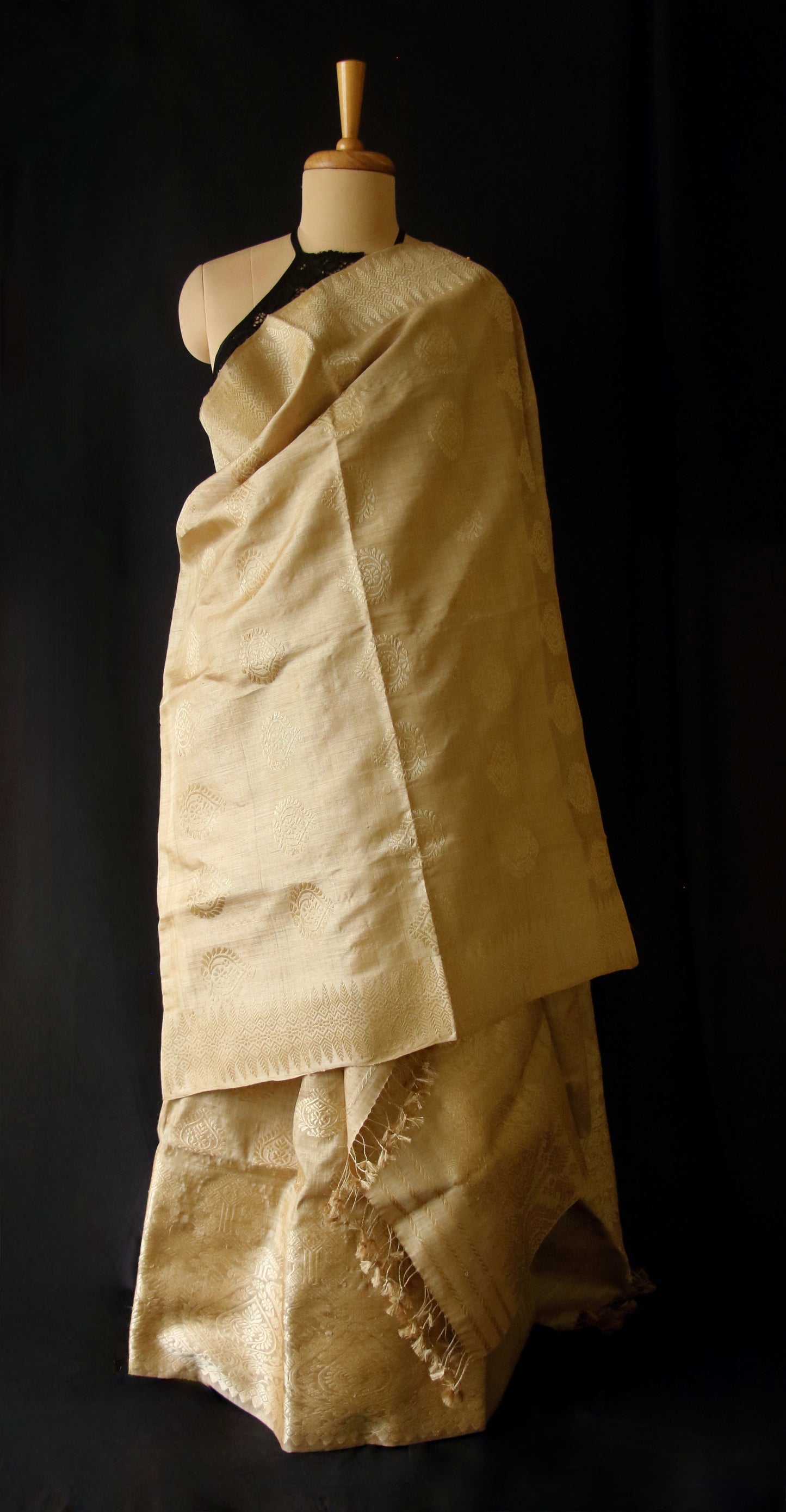 Muga Silk Mekhela Chador with Muga Silk Motifs Set